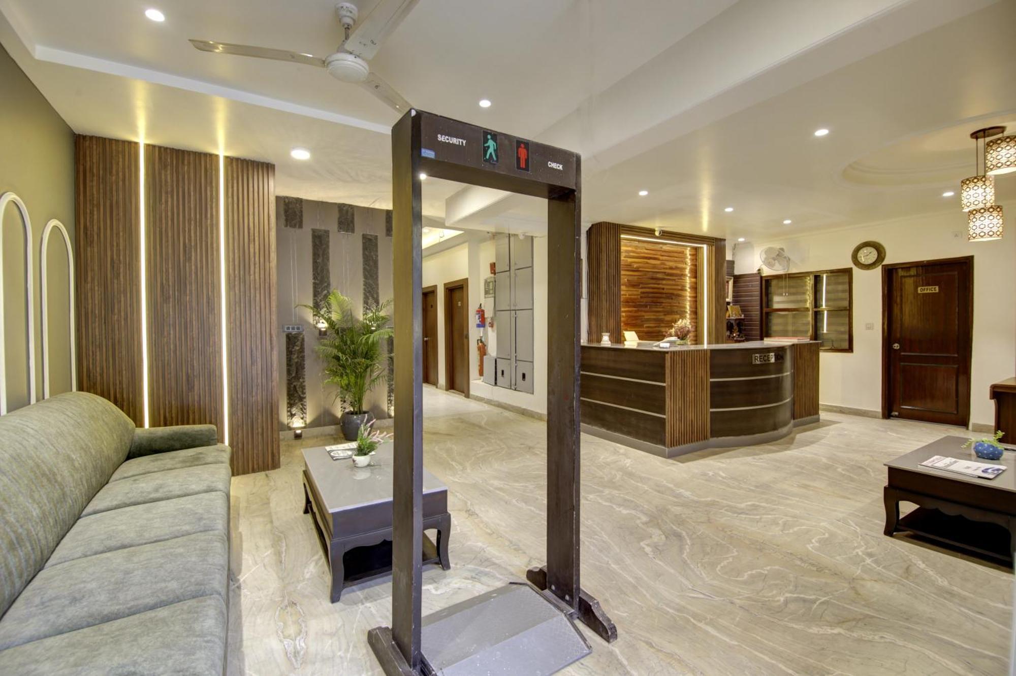 Kashish Plaza - 5 Mins From Metro Station Hotel Delhi (National Capital Territory of India)