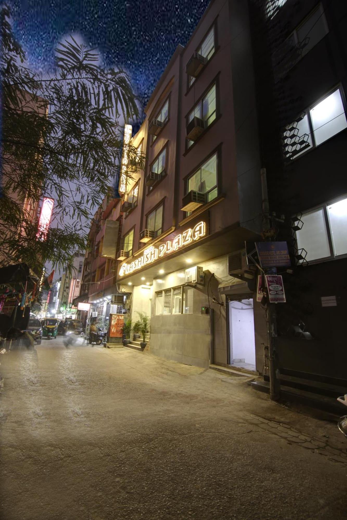 Kashish Plaza - 5 Mins From Metro Station Hotel 3*