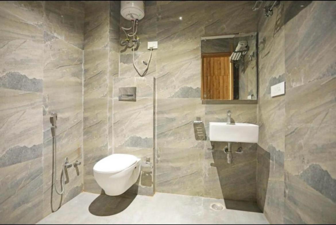 Hotel Airport Plaza Near Delhi Airport Aerocity New Delhi