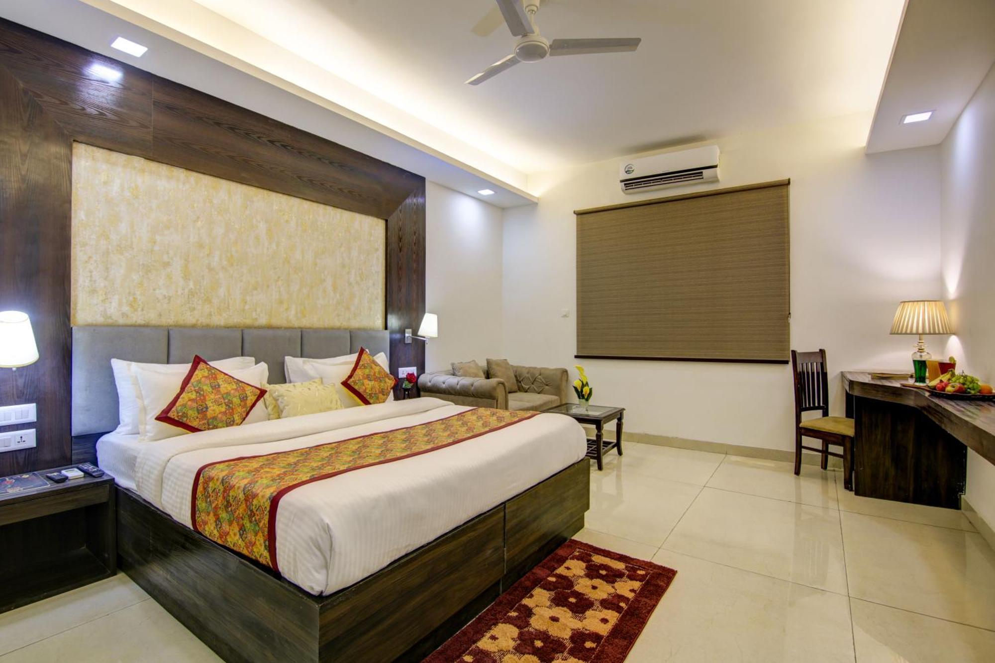 Park Tree - Igi Airport A Unit Of Prithvi Palace Hotel