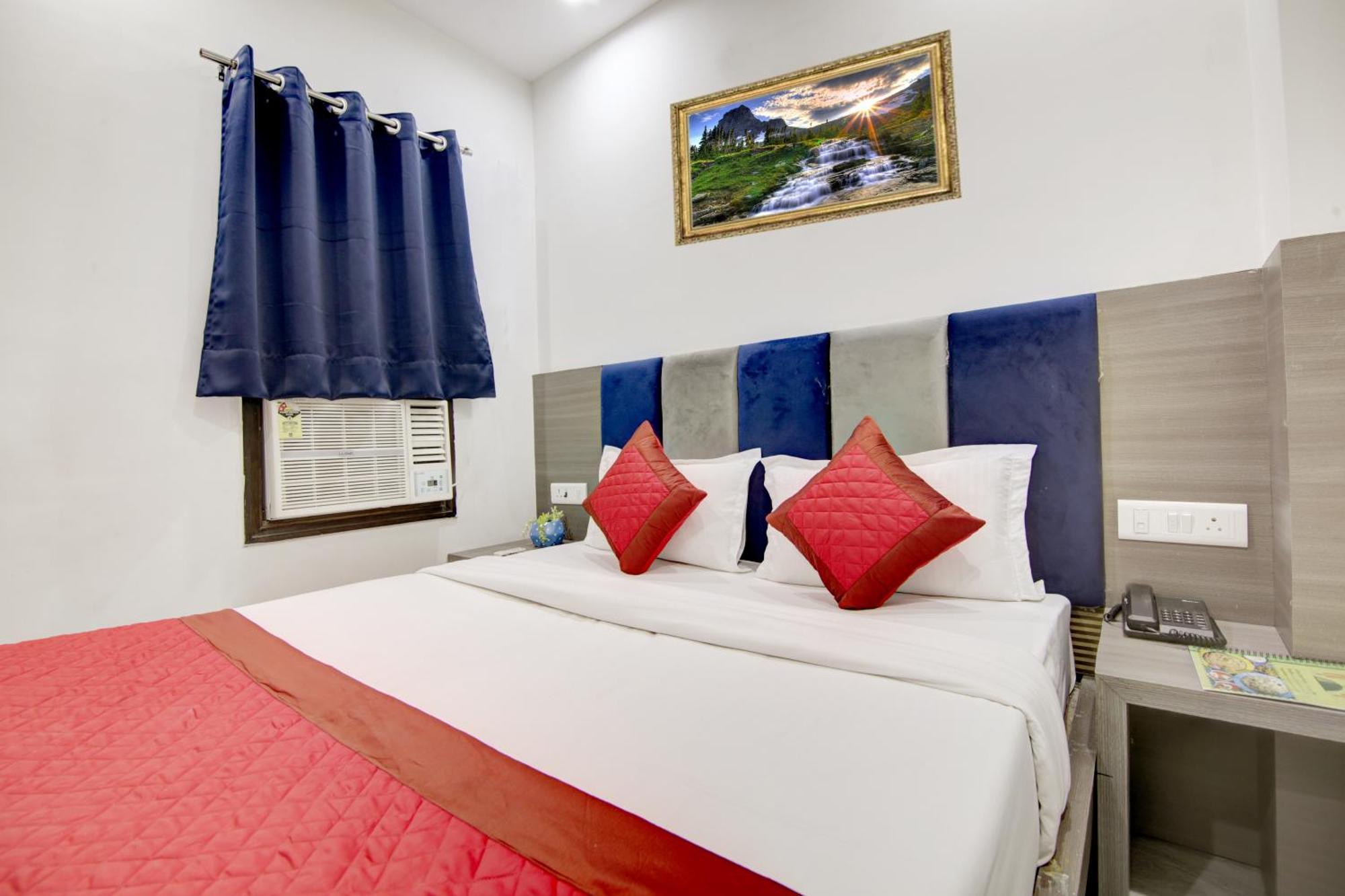 S B - Near Railway Station Paharganj New Delhi