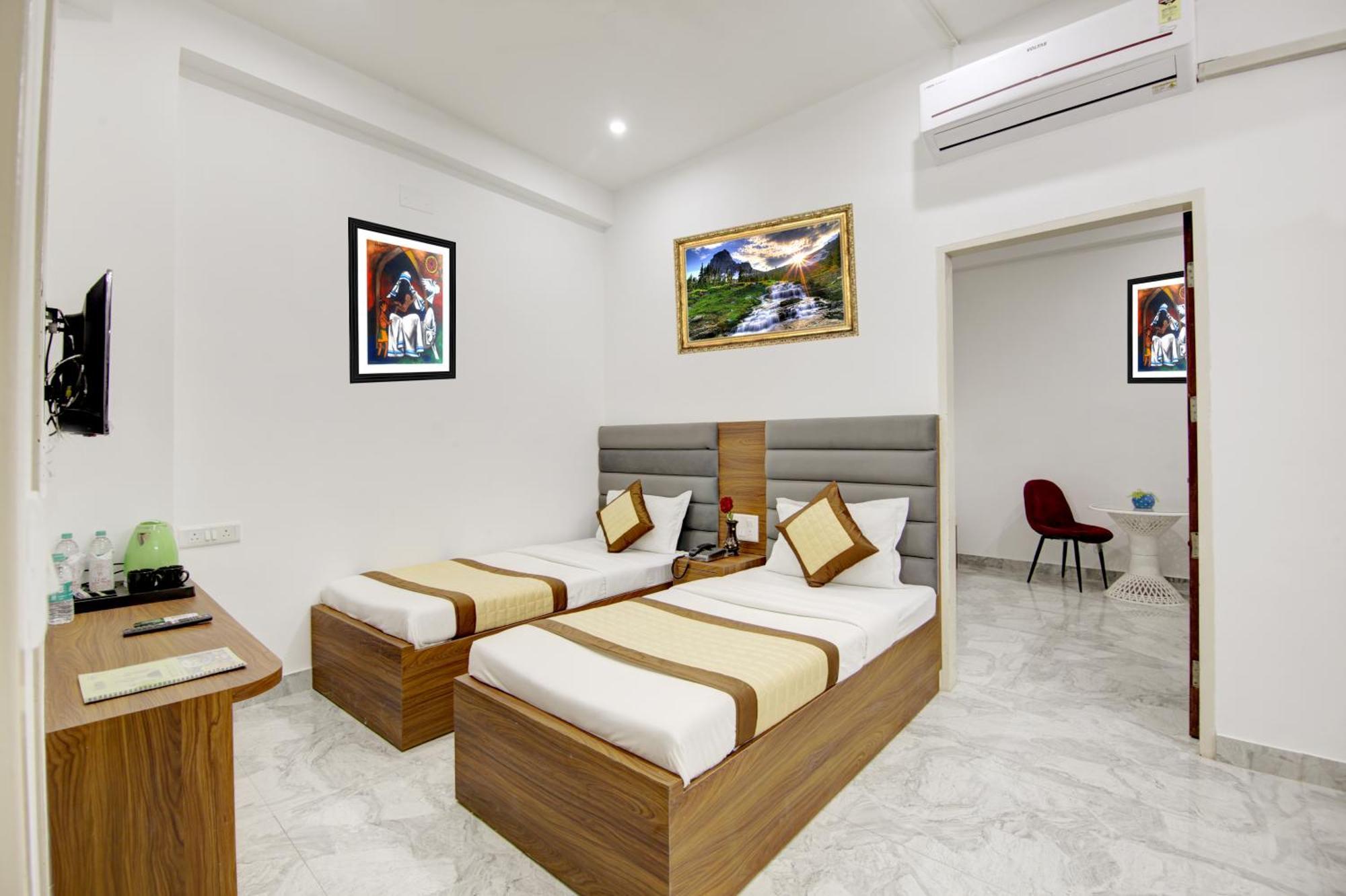 S B - Near Railway Station Paharganj New Delhi