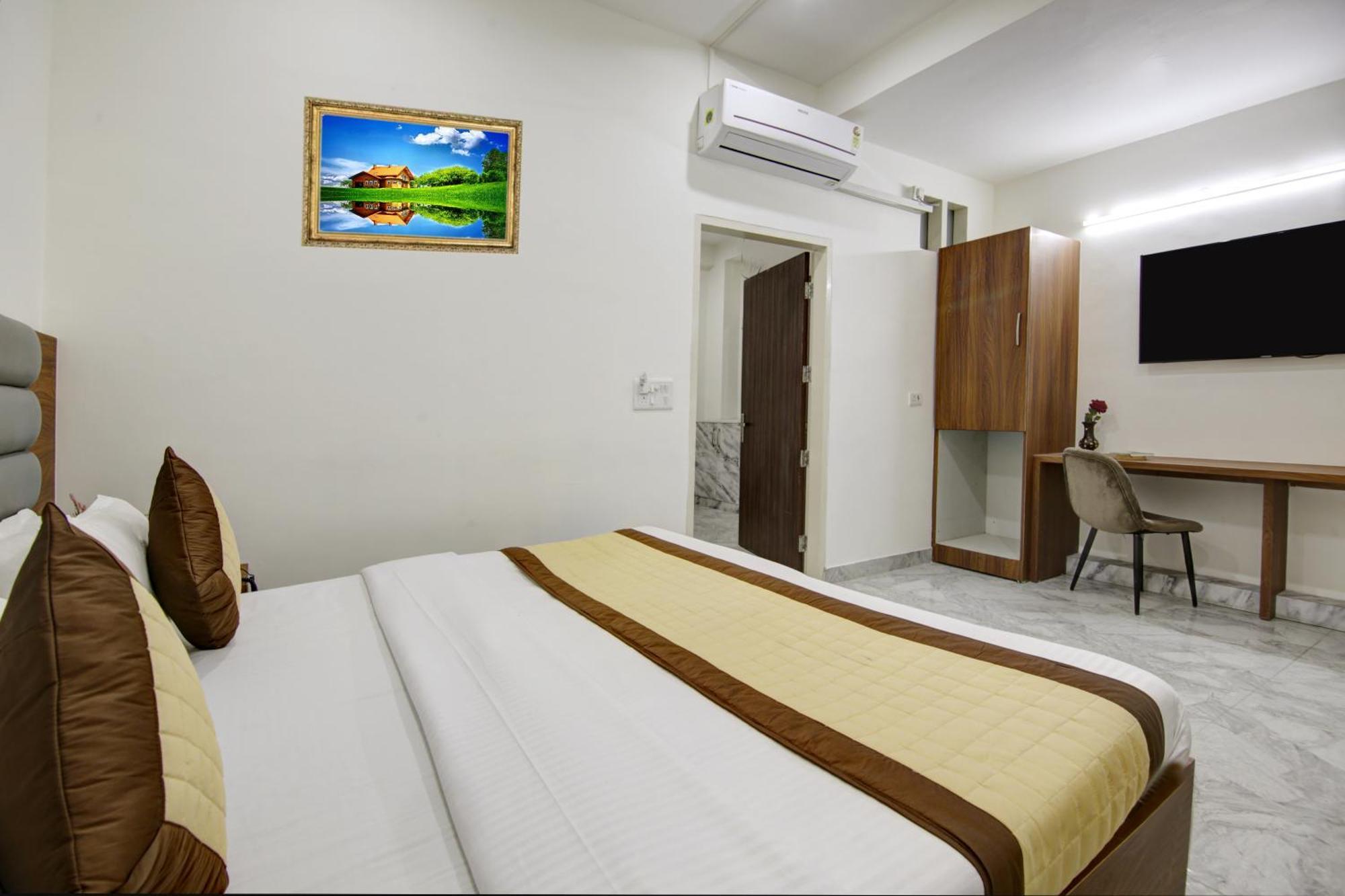 S B - Near Railway Station Paharganj New Delhi