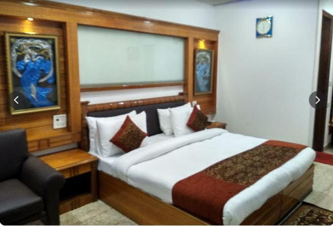 Tjs Royal Hotel 3*