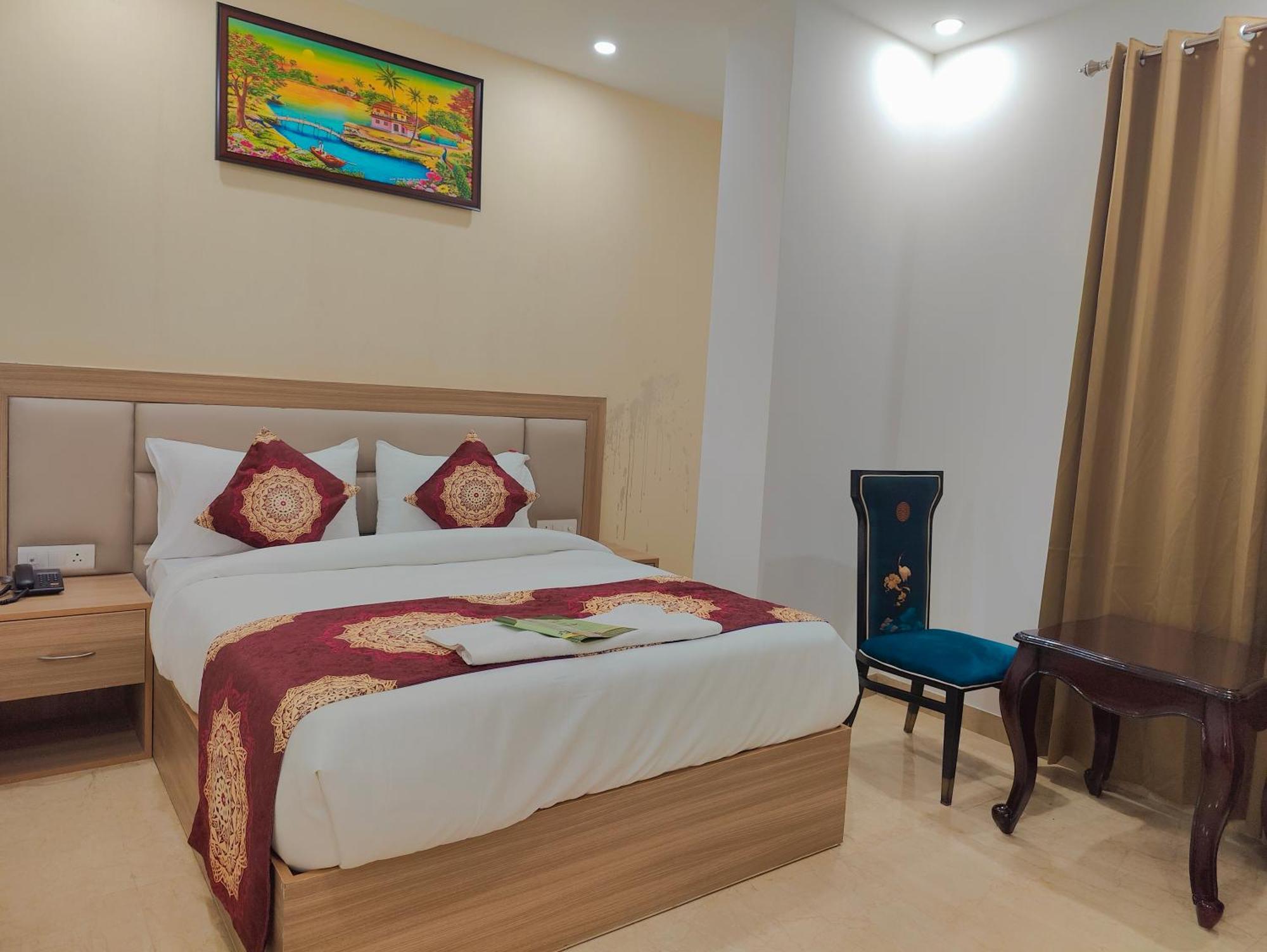 Decent Suites Inn- Mahipalpur, Delhi Airport, Aerocity Acomodação com café da manhã  Nova Deli