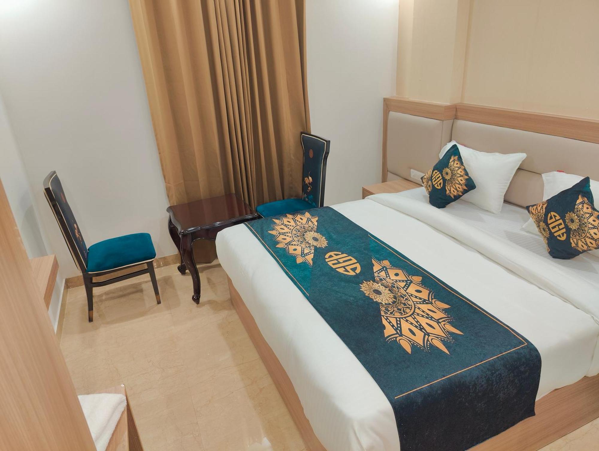 Decent Suites Inn- Mahipalpur, Delhi Airport, Aerocity Acomodação com café da manhã  Nova Deli
