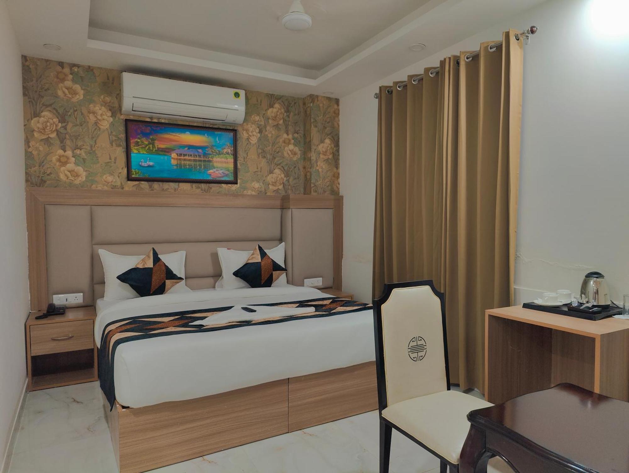 Acomodação com café da manhã  Decent Suites Inn- Mahipalpur, Delhi Airport, Aerocity Nova Deli