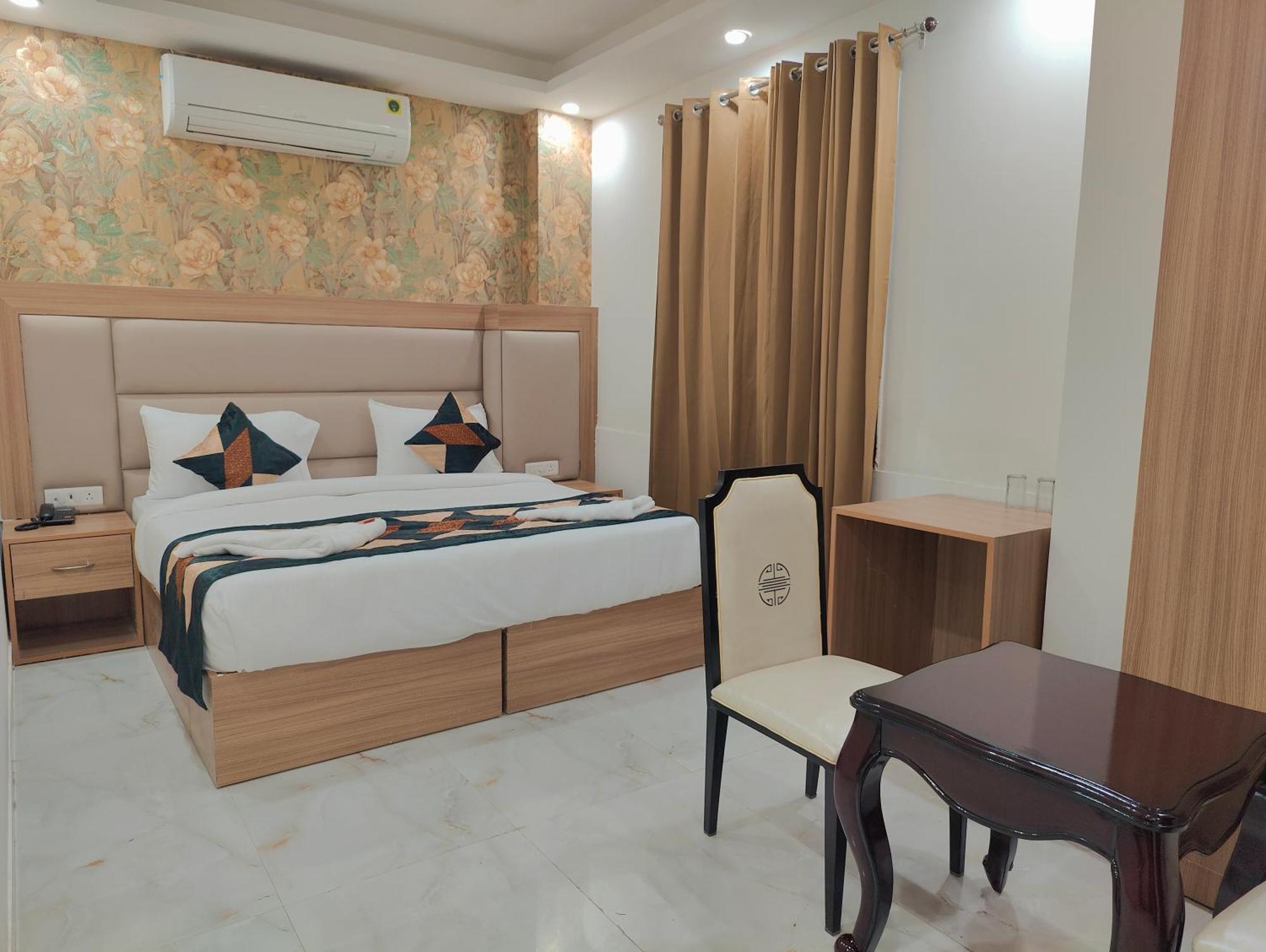 Decent Suites Inn- Mahipalpur, Delhi Airport, Aerocity Nova Deli
