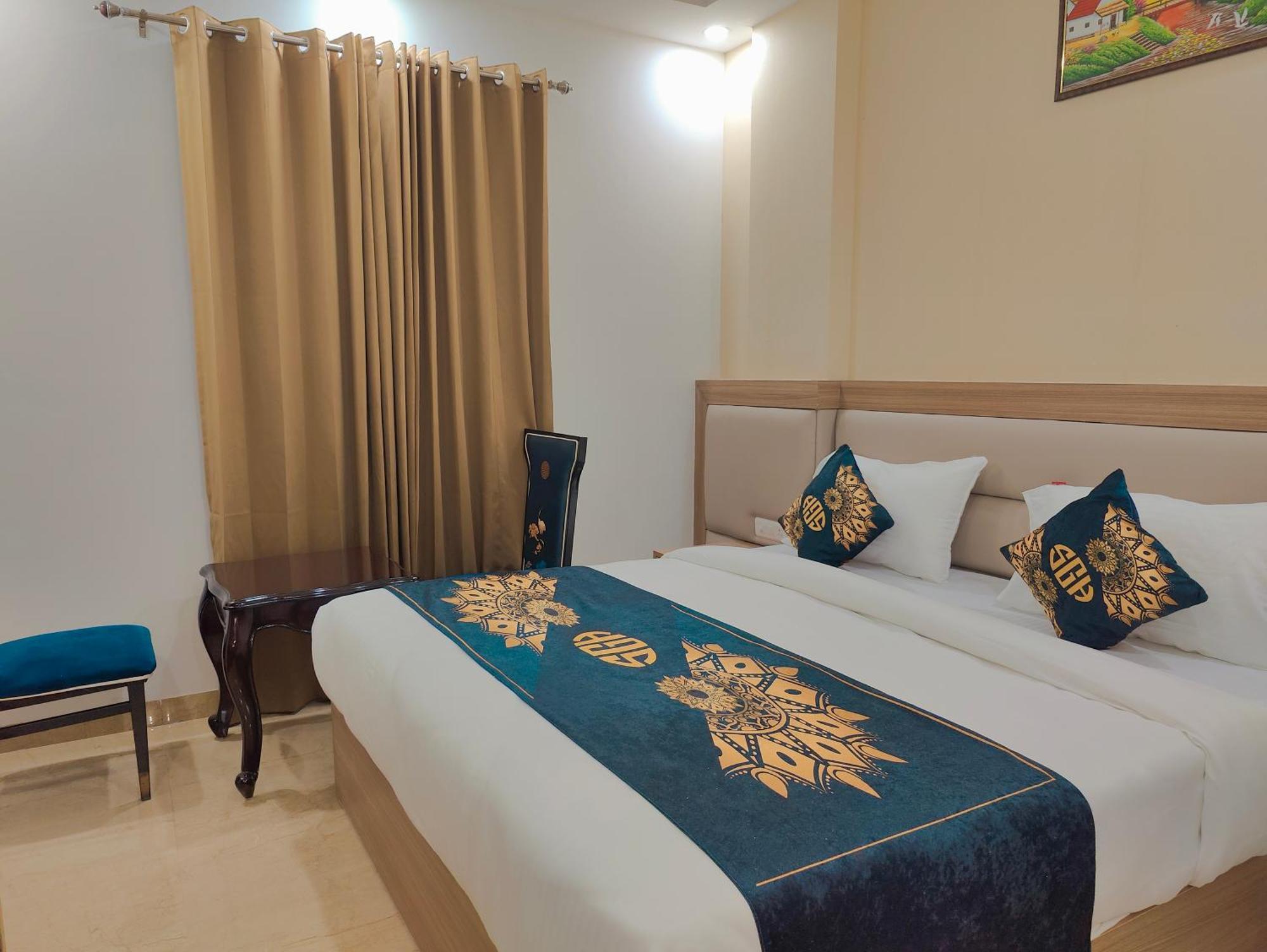 Decent Suites Inn- Mahipalpur, Delhi Airport, Aerocity 4* Nova Deli