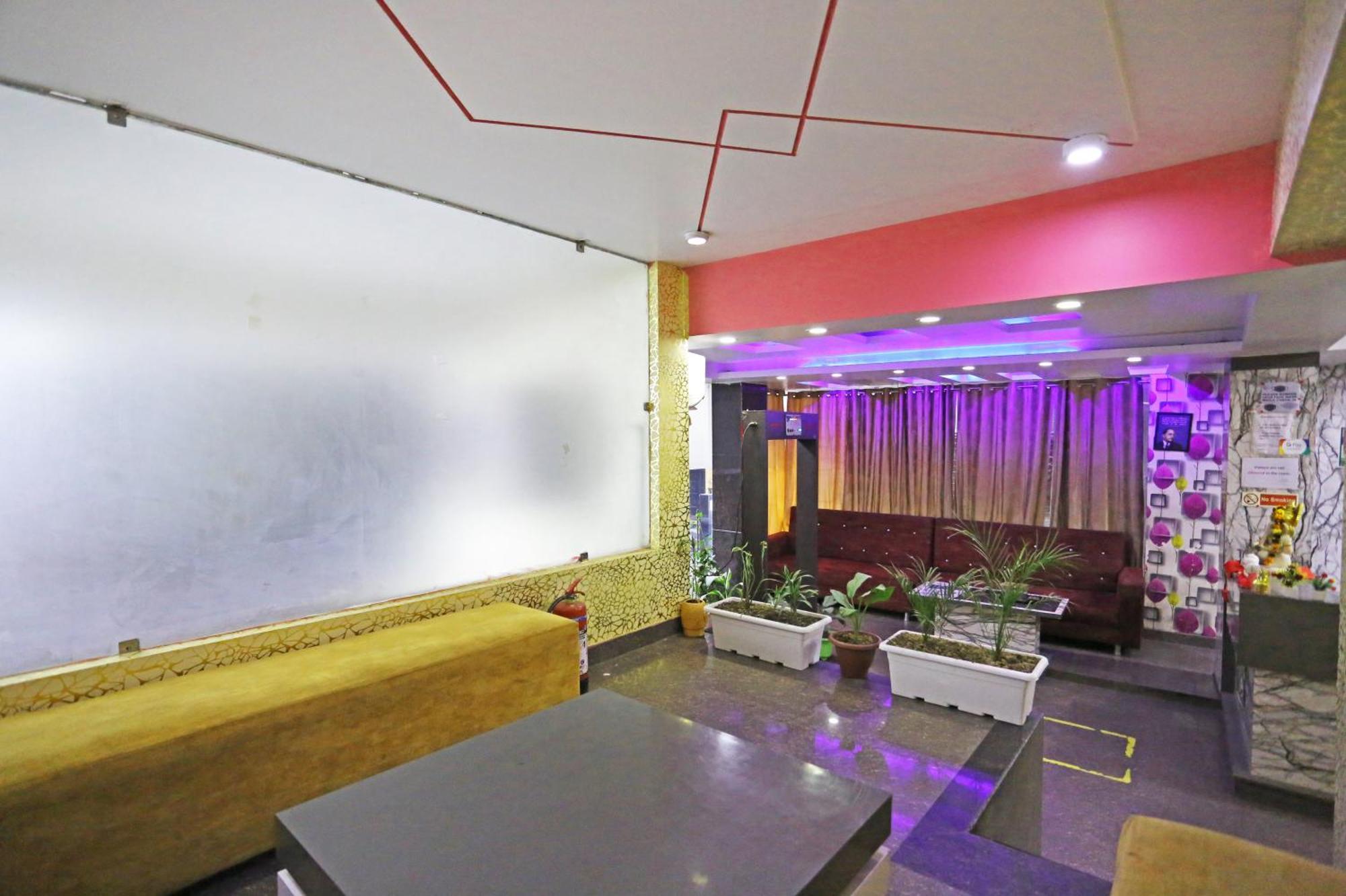Hotel Star - Delhi Airport, Mahipalpur, Aerocity New Delhi