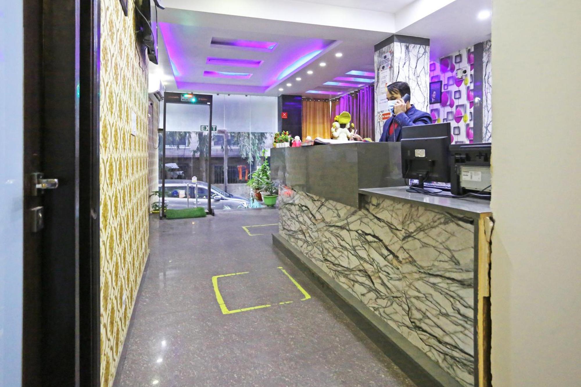 Star - Delhi Airport, Mahipalpur, Aerocity Hotel 3*
