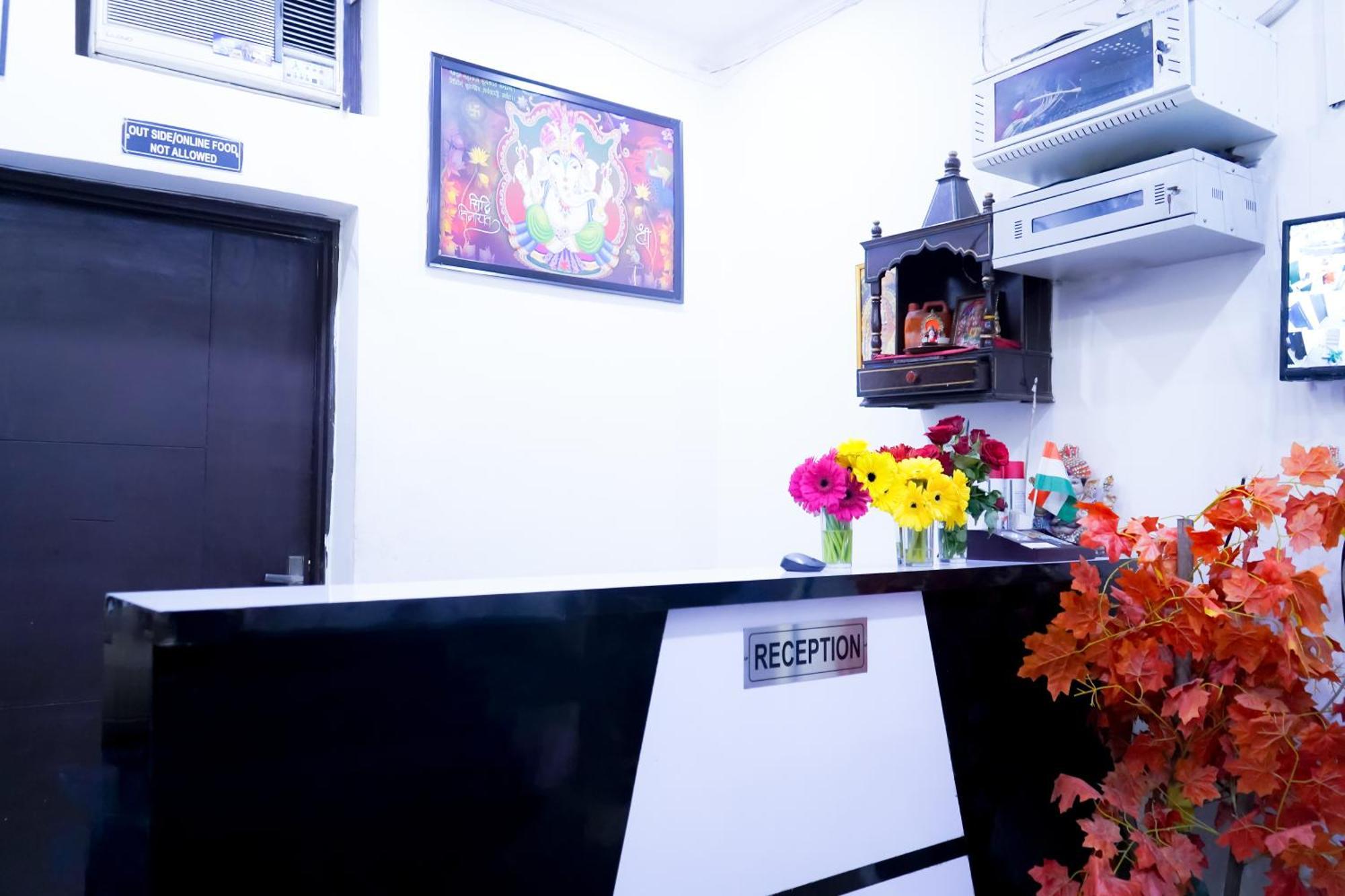 Hotel Tom International - Near Nizamuddin Railway Station 4*
