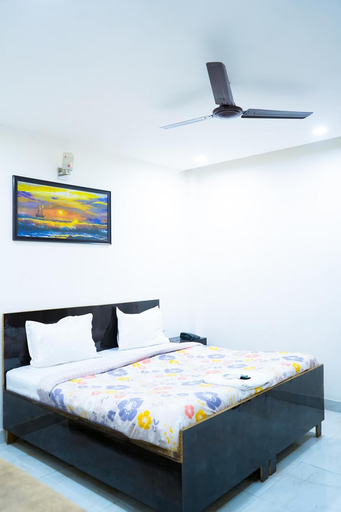 Tom International - Near Nizamuddin Railway Station Hotel 4*