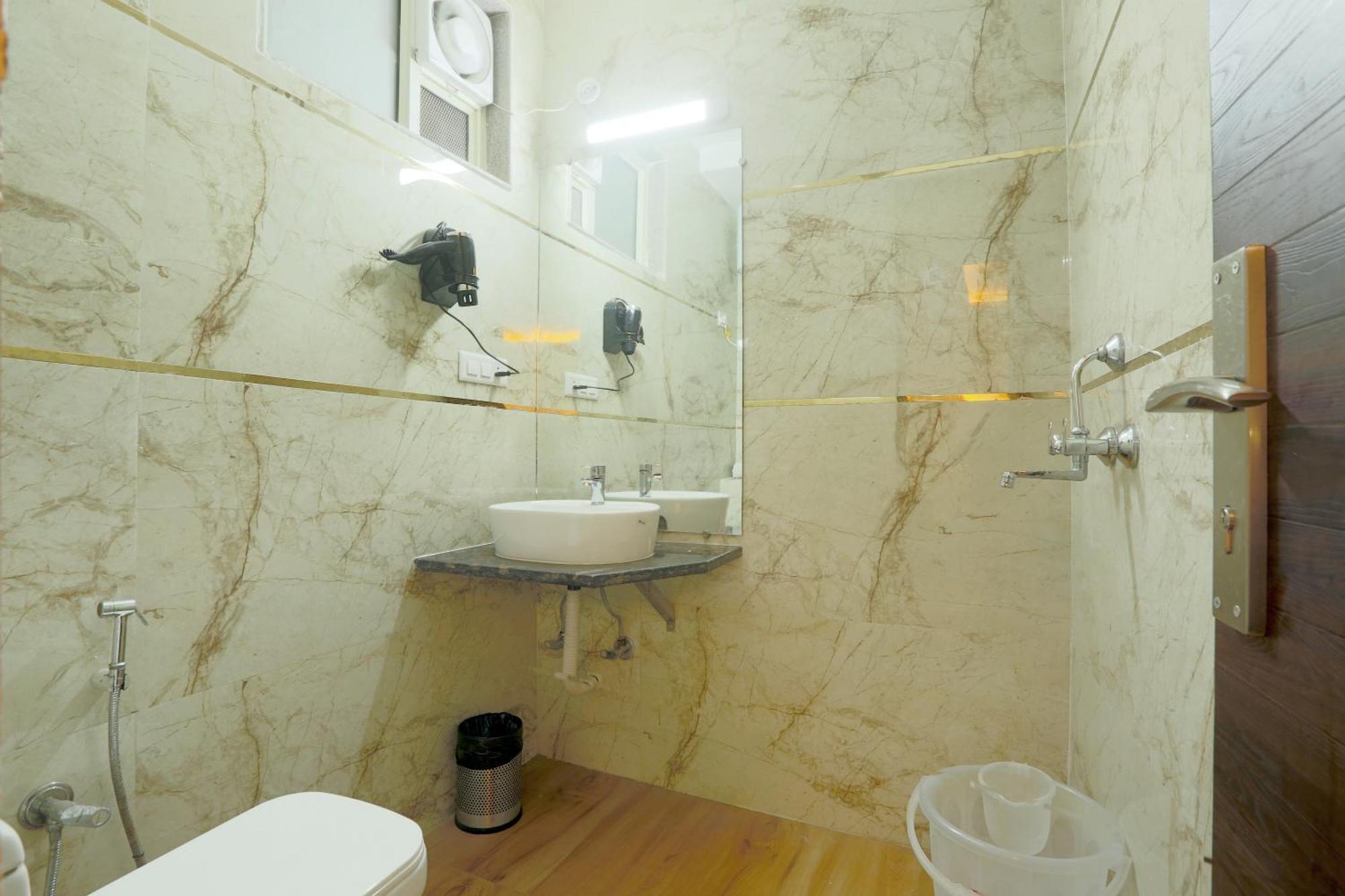 Triton Grand At Delhi Airport Hotel