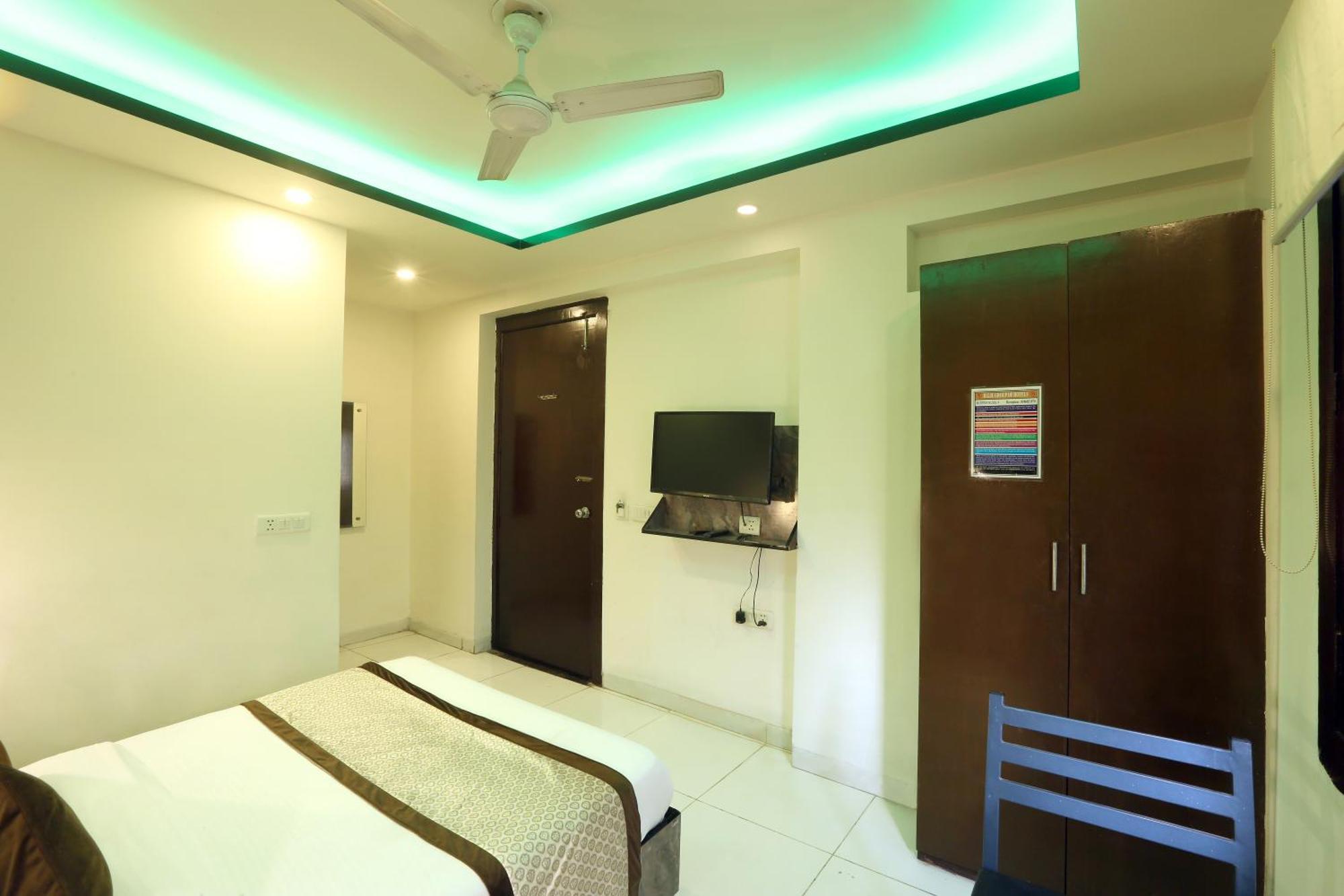 Triton Grand At Delhi Airport Hotel