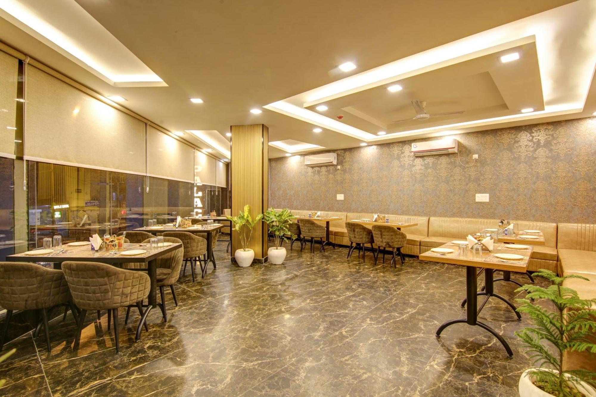 Hotel Park Tree - Igi Airport A Unit Of Prithvi Palace