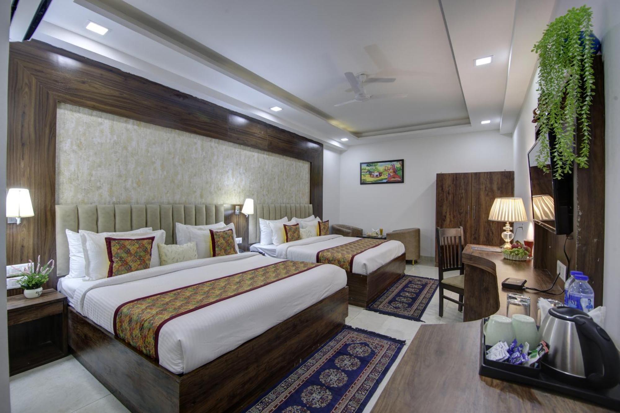 Park Tree - Igi Airport A Unit Of Prithvi Palace Hotel
