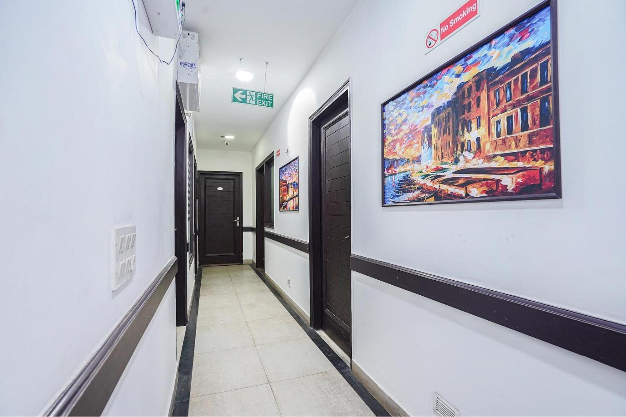 Fabhotel Saket
