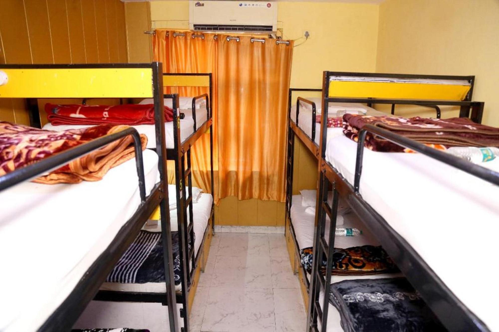 Hotel Bunk Delhi Backpacking
