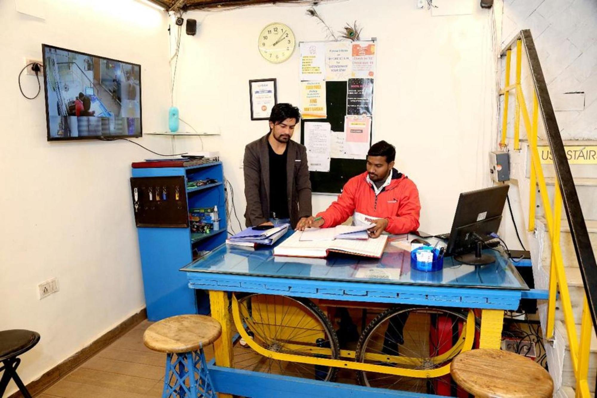 Bunk Delhi Backpacking Hotel