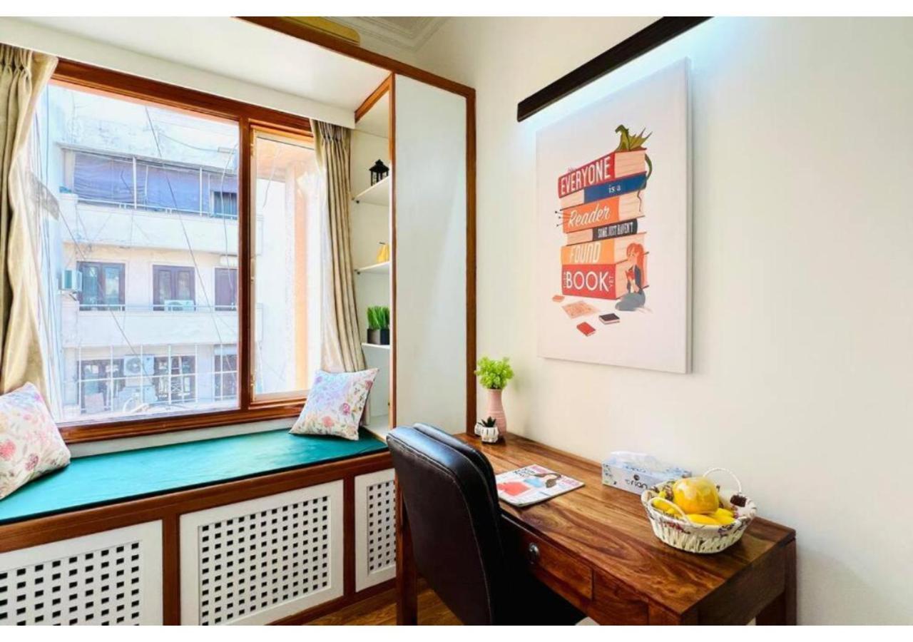 Bluo Vasant Vihar Pvr - Kitchen, Terrace, Lift Apartment *