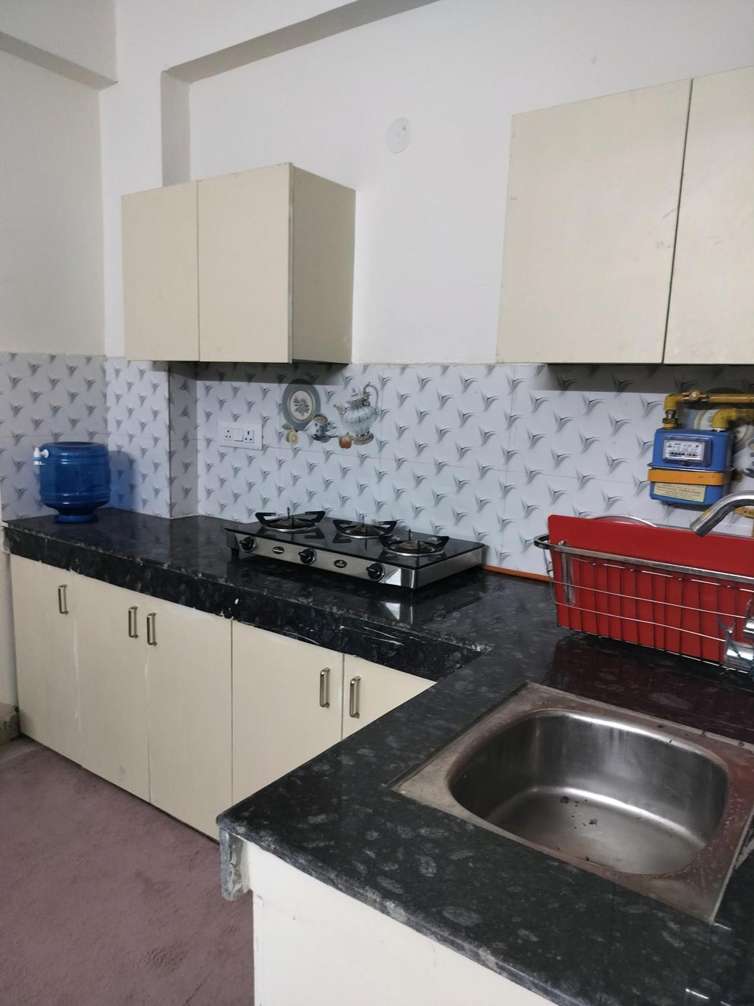 The Raveesh B6 Apartment