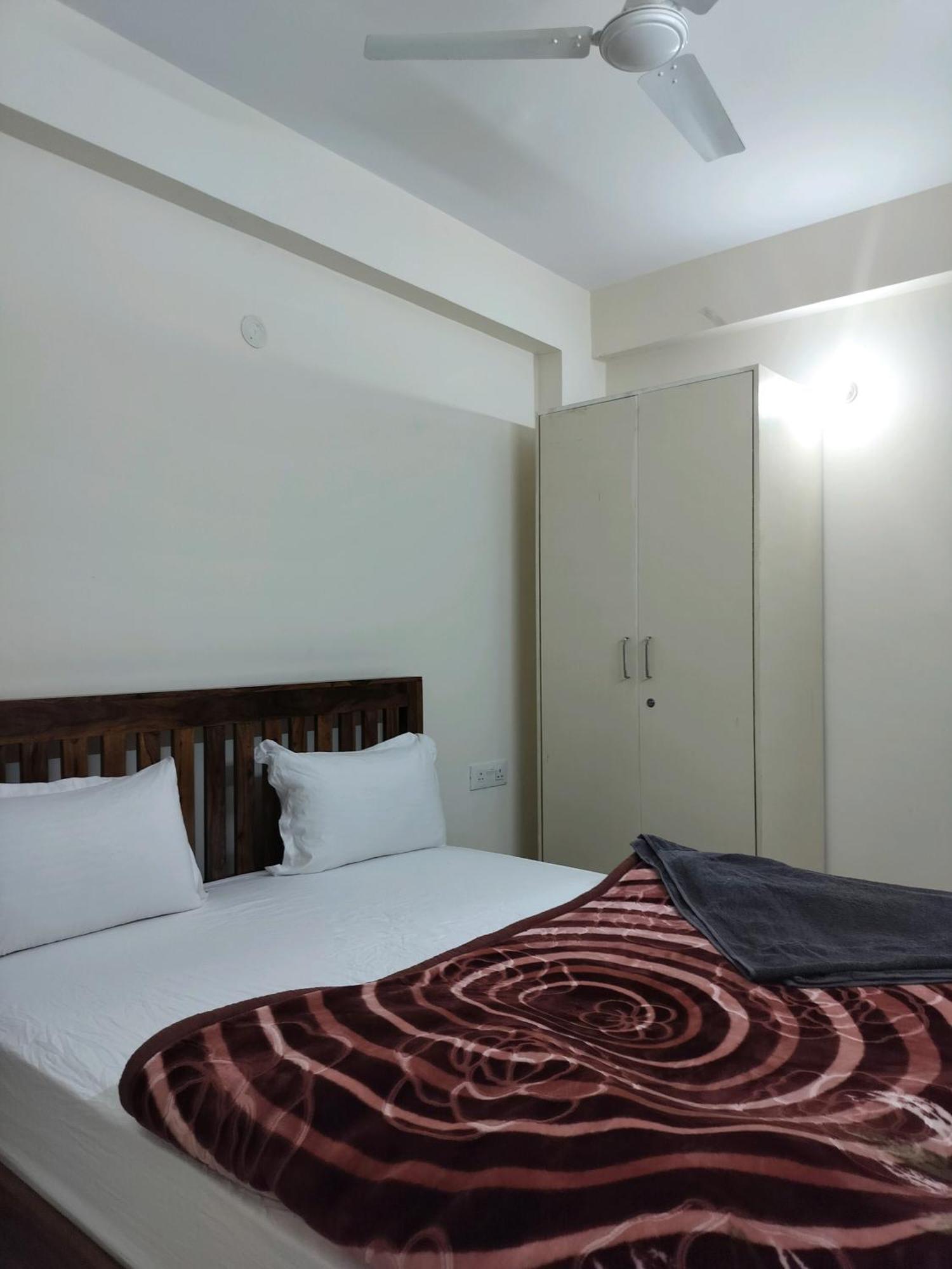 Apartment The Raveesh B6