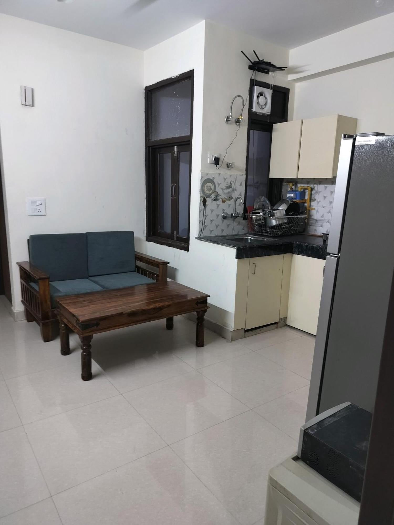 The Raveesh B6 * New Delhi