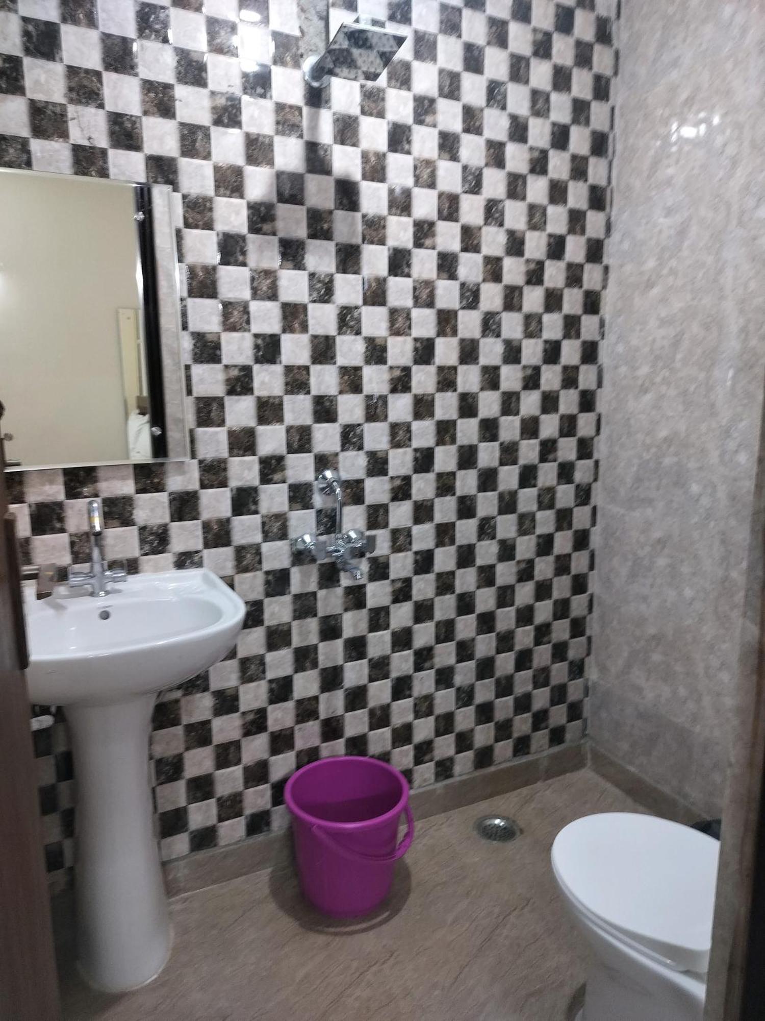 Apartment The Raveesh B6 *