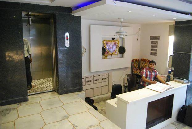Hotel Delhi Empire Dx