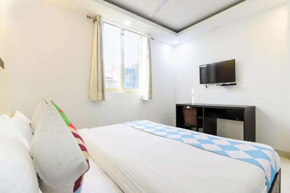 Anand Mukesh Residency Hotel New Delhi
