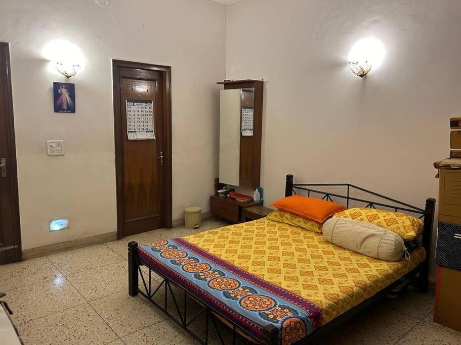 Metronest Stays: In South Delhi *