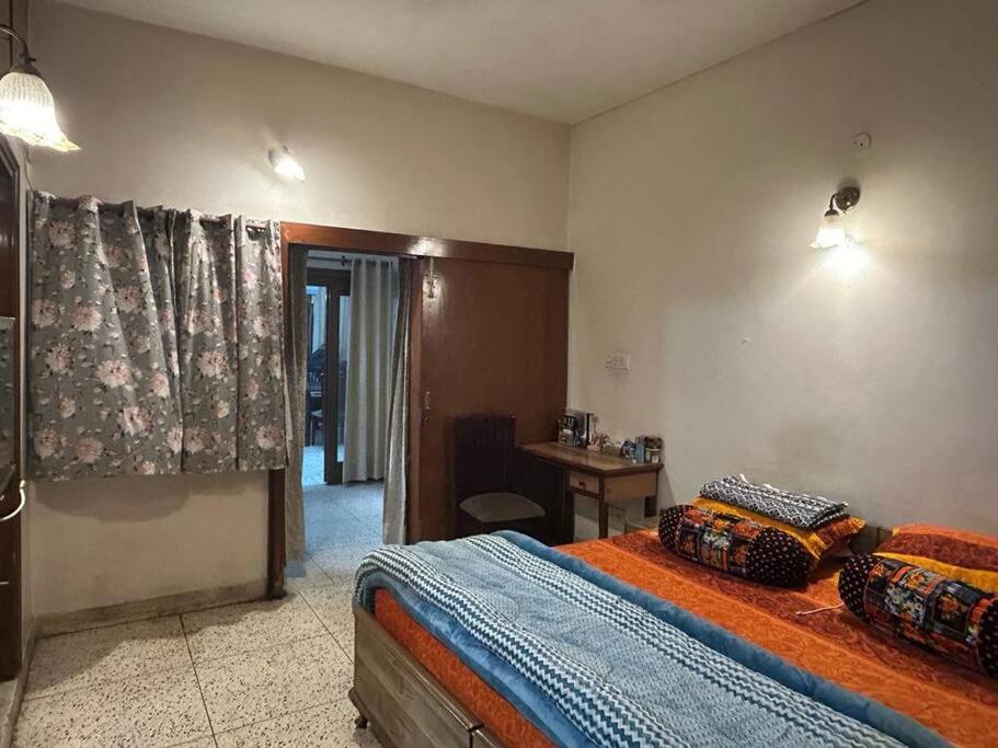 Metronest Stays: In South Delhi Apartment New Delhi