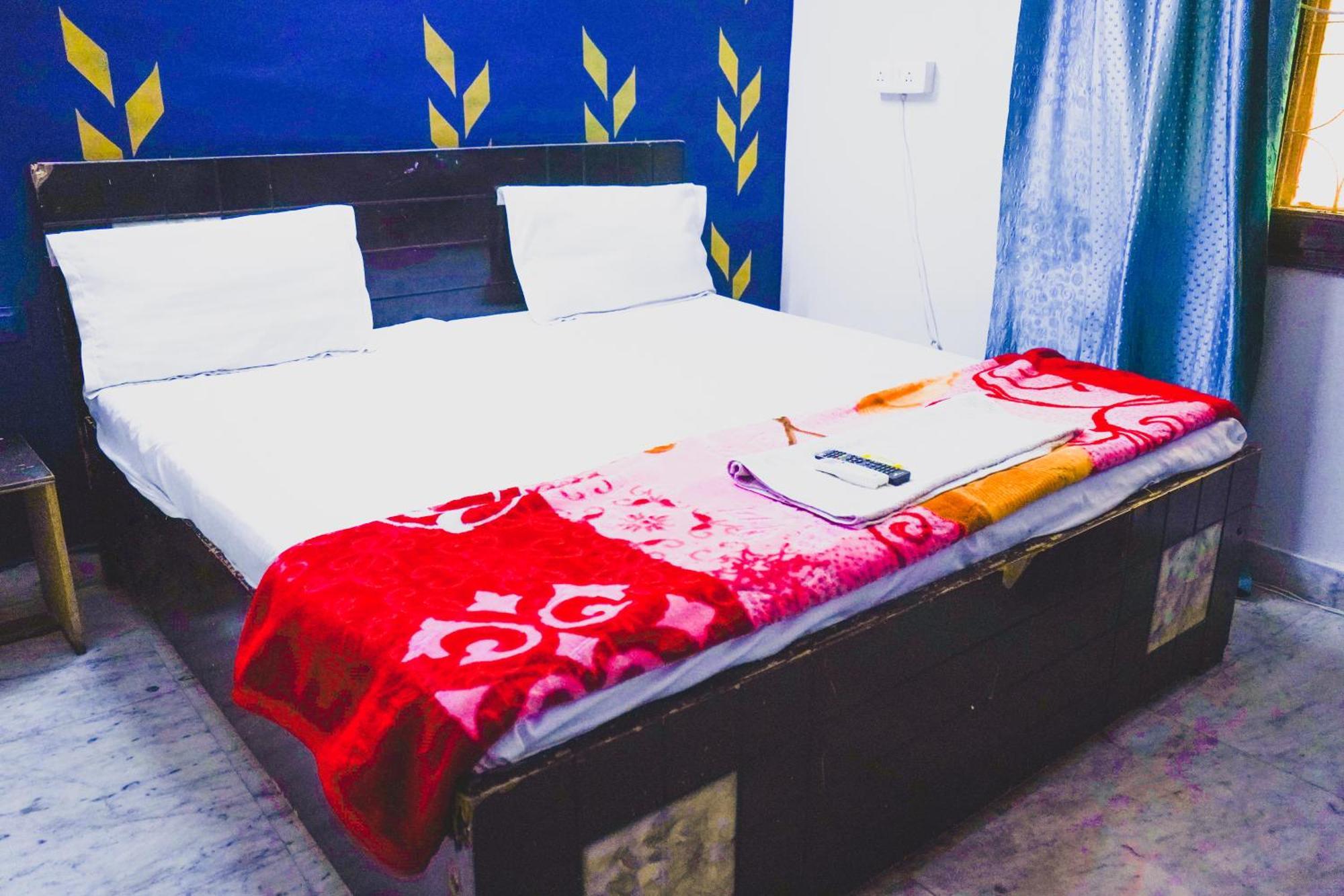 Roomshala 155 Jpc - Malviya Nagar