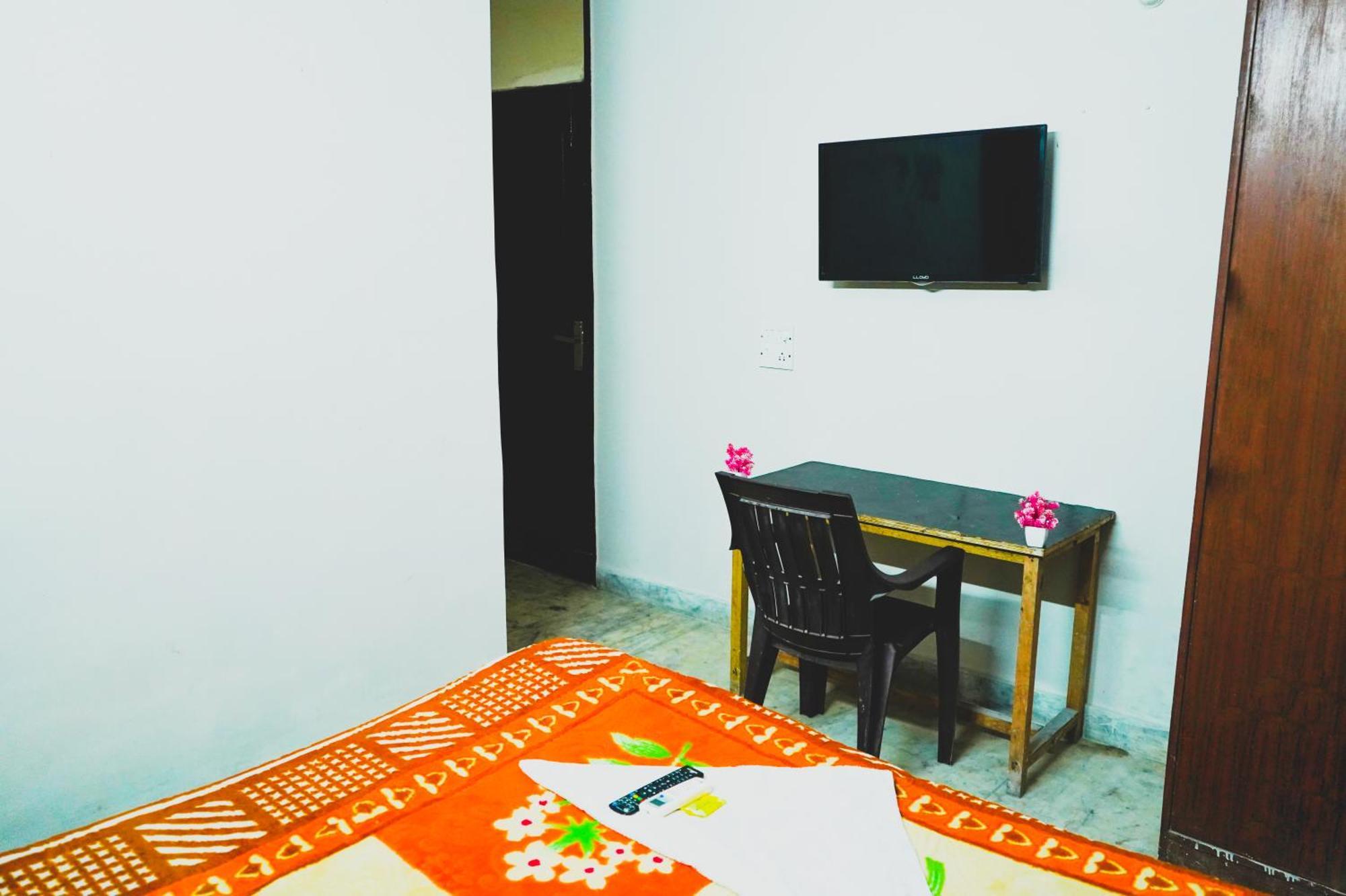Roomshala 155 Jpc - Malviya Nagar Nova Deli