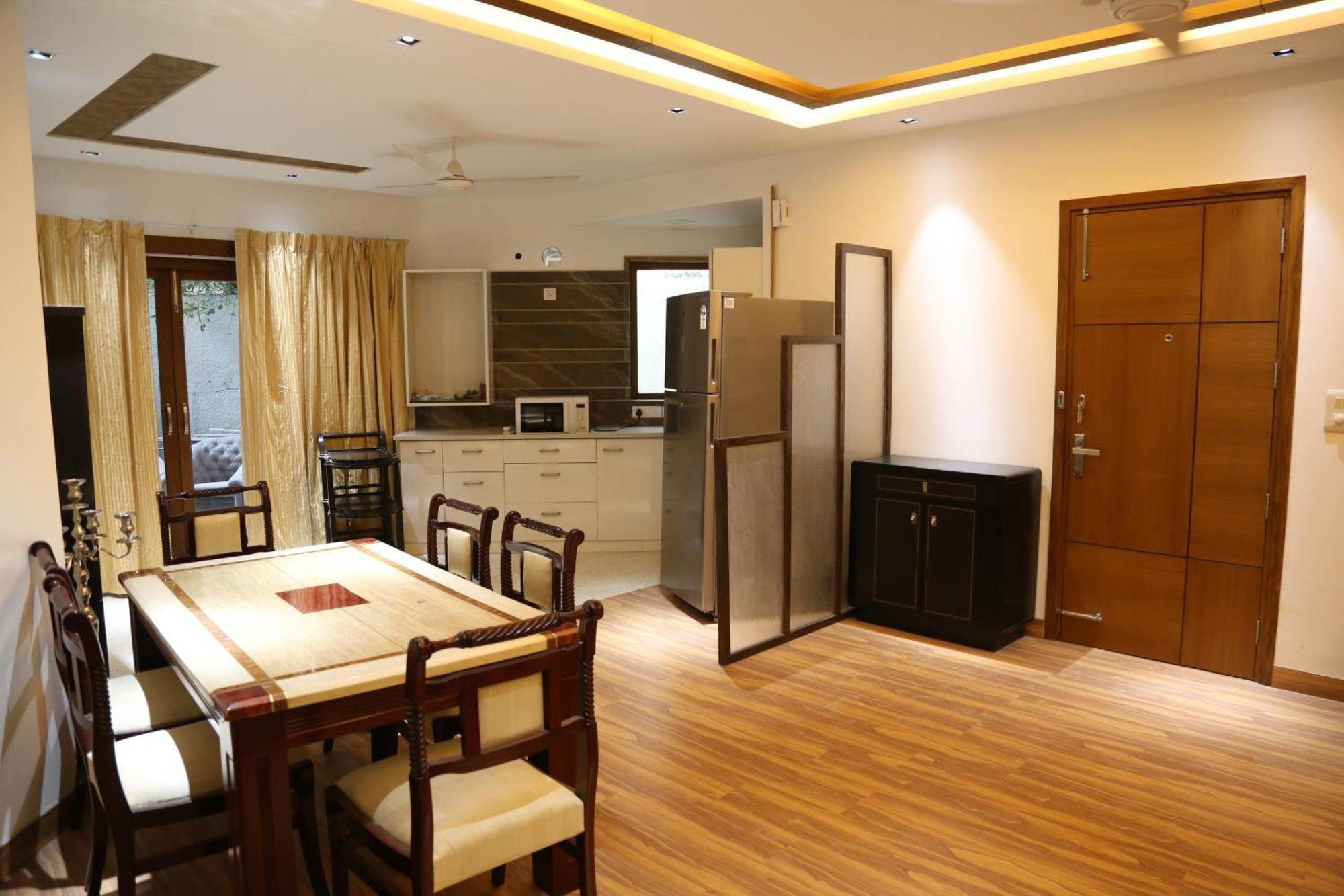 Avanti Tenantry-luxurious Service Apartment *