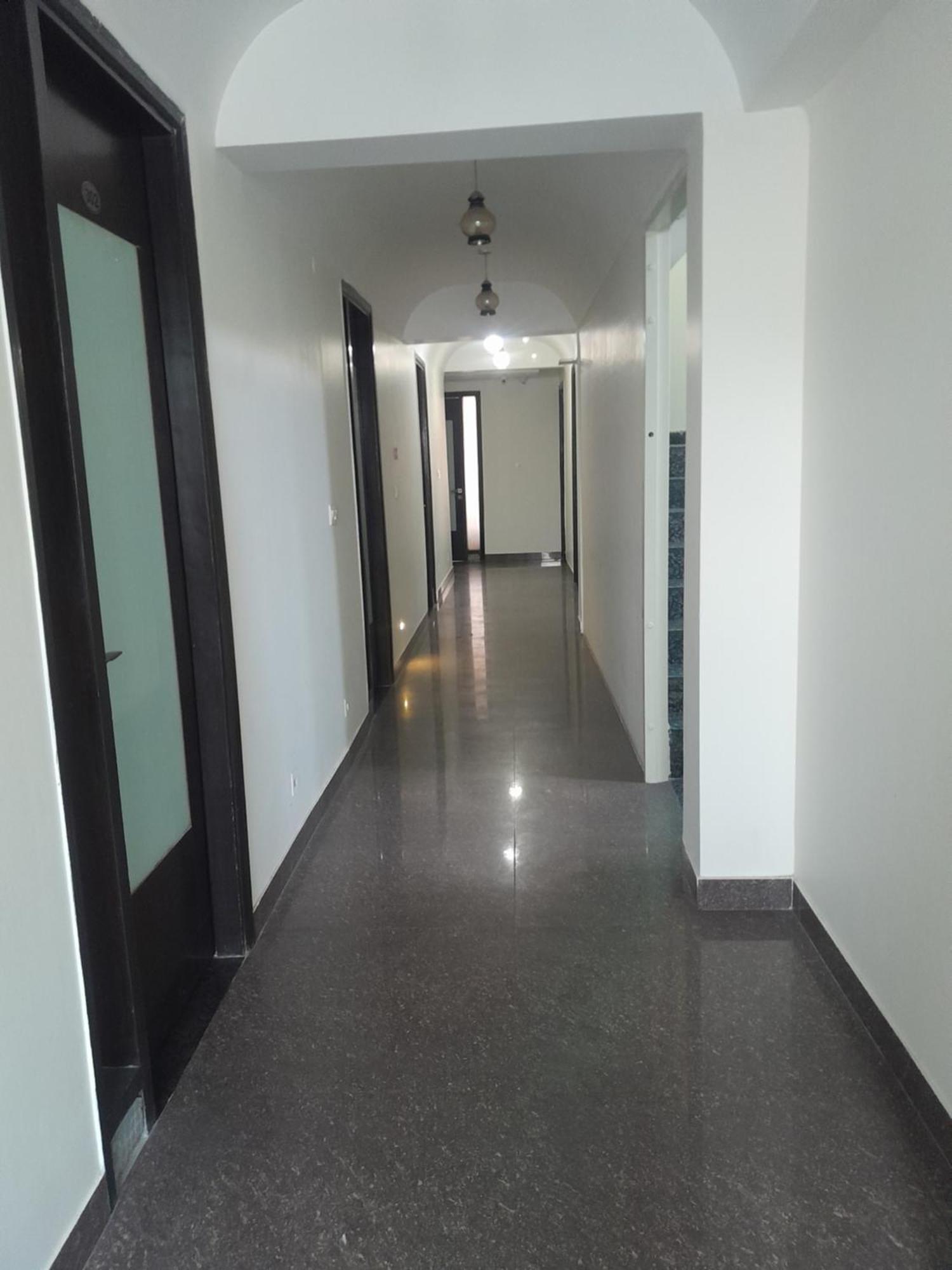 Hotel Star - Delhi Airport, Mahipalpur, Aerocity
