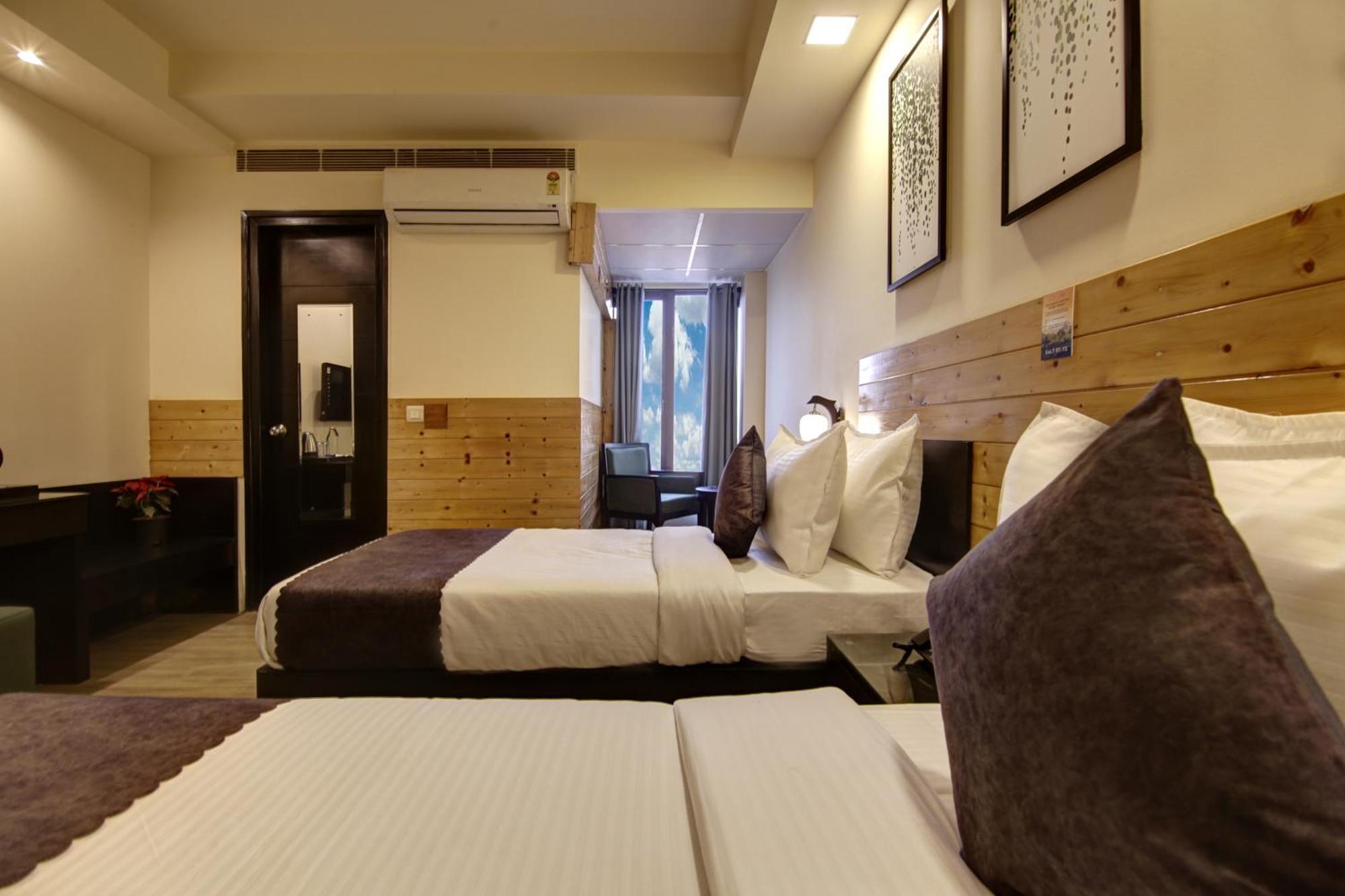 Saltstayz Thyme - New Friends Colony Hotel 4*