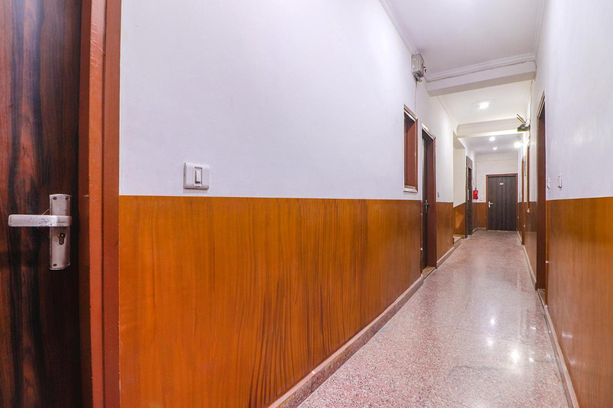 Fabexpress Sinon Hotel New Delhi