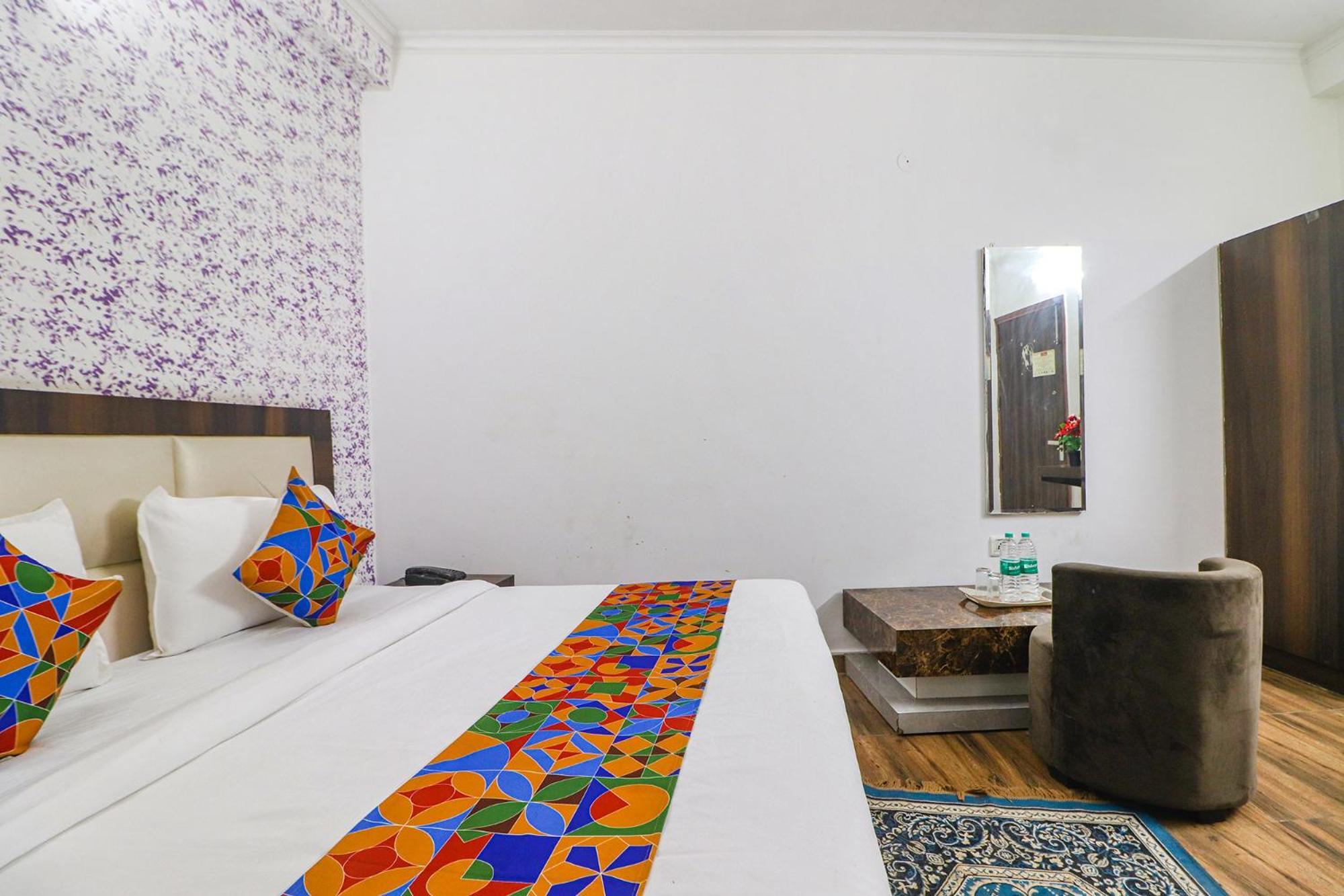 Hotel Fabexpress Sinon 3*