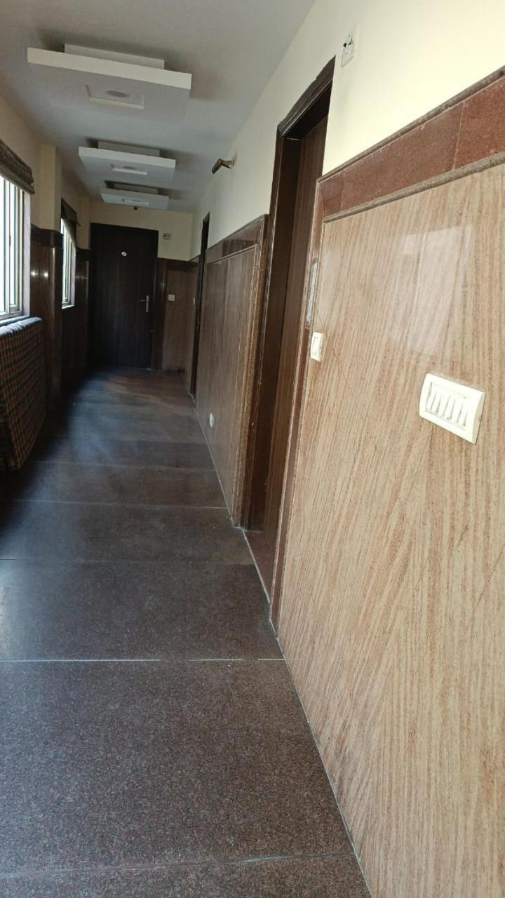 Hotel Airport Rts New Delhi