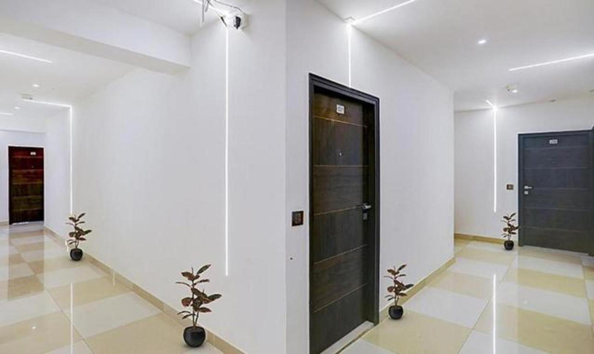 Townhouse West Near Udyog Nagar Metro Station Hotel Nova Deli