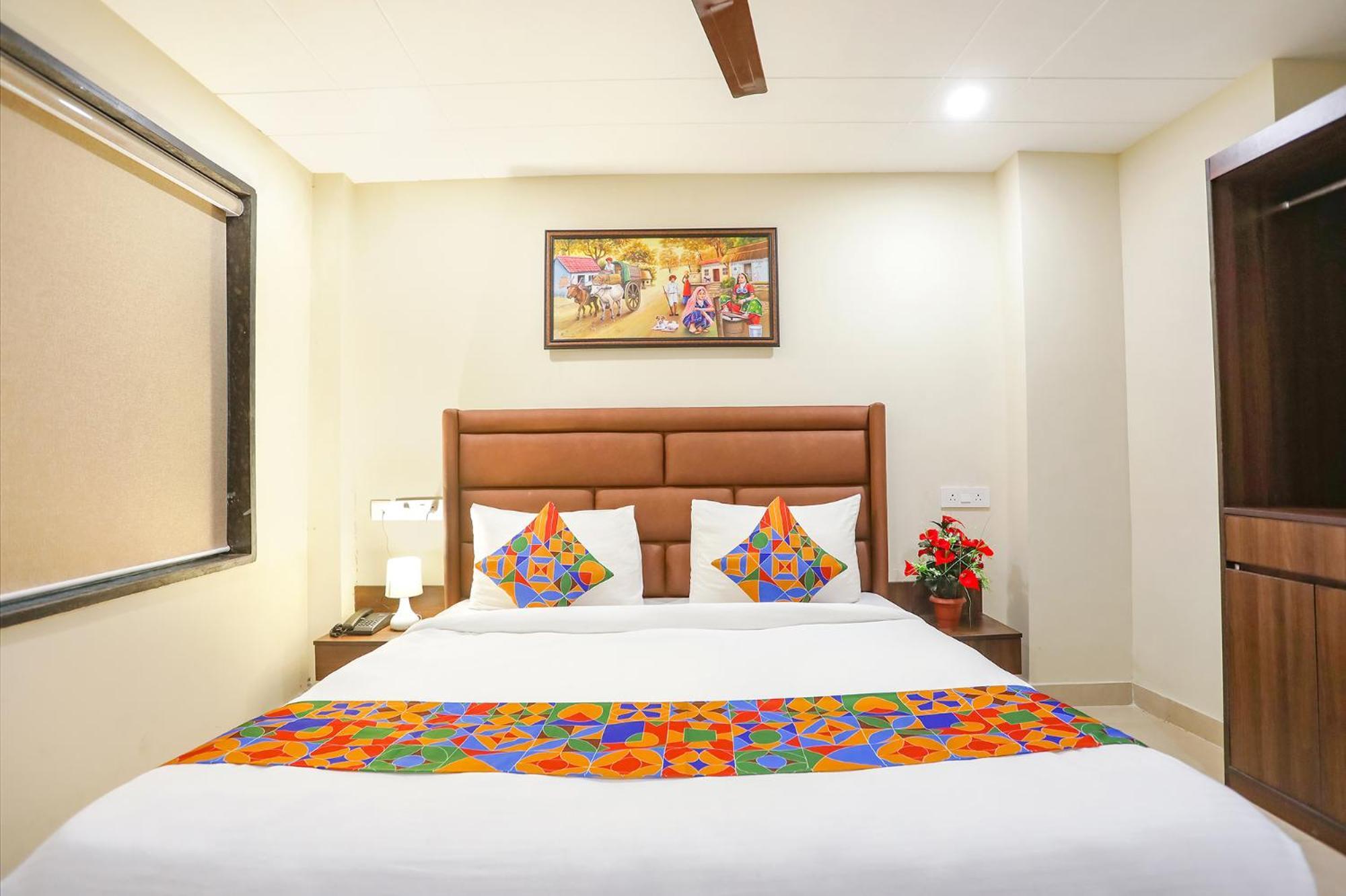 Fabhotel Nirvana Residency New Delhi