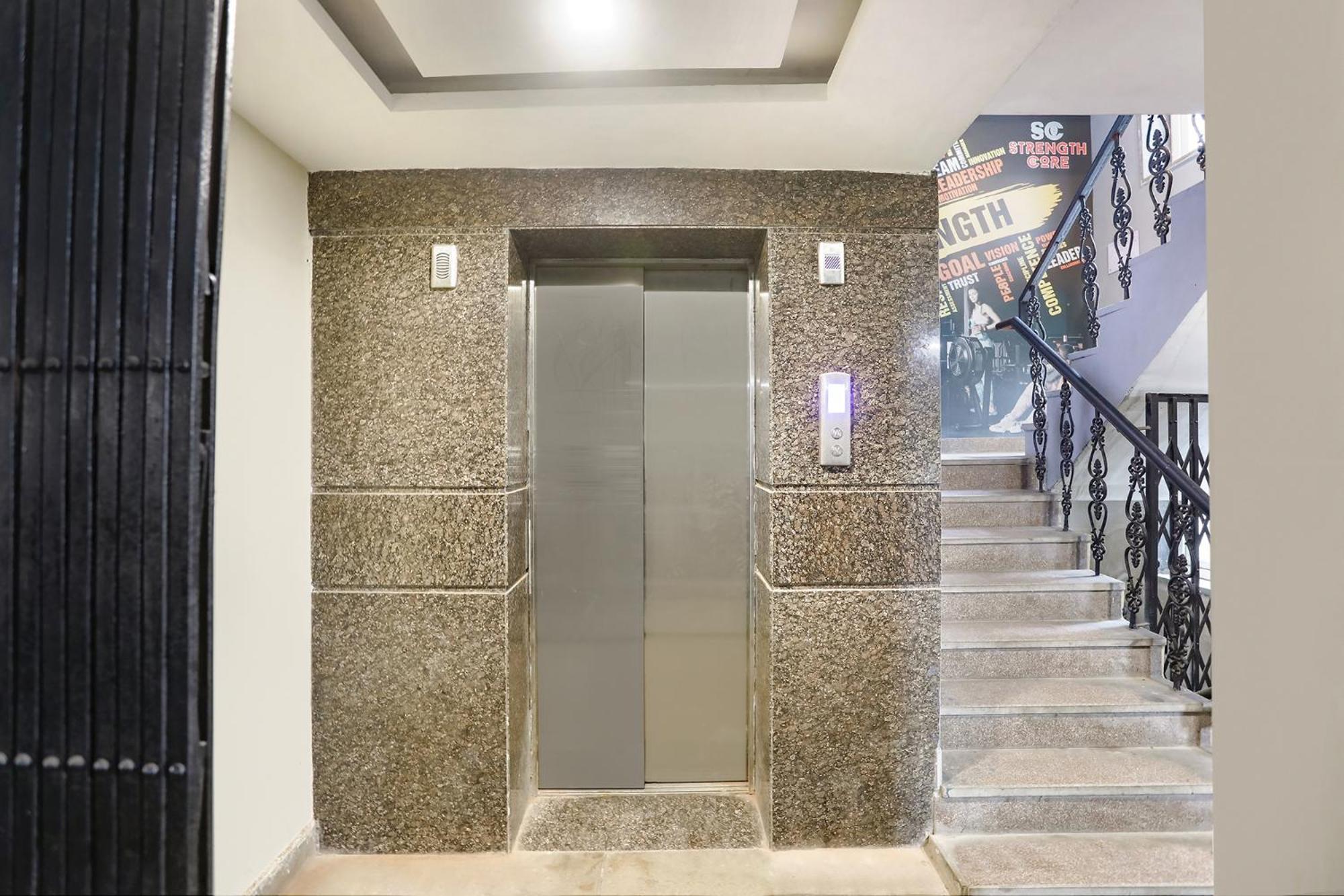 Fabhotel Nirvana Residency 3* New Delhi