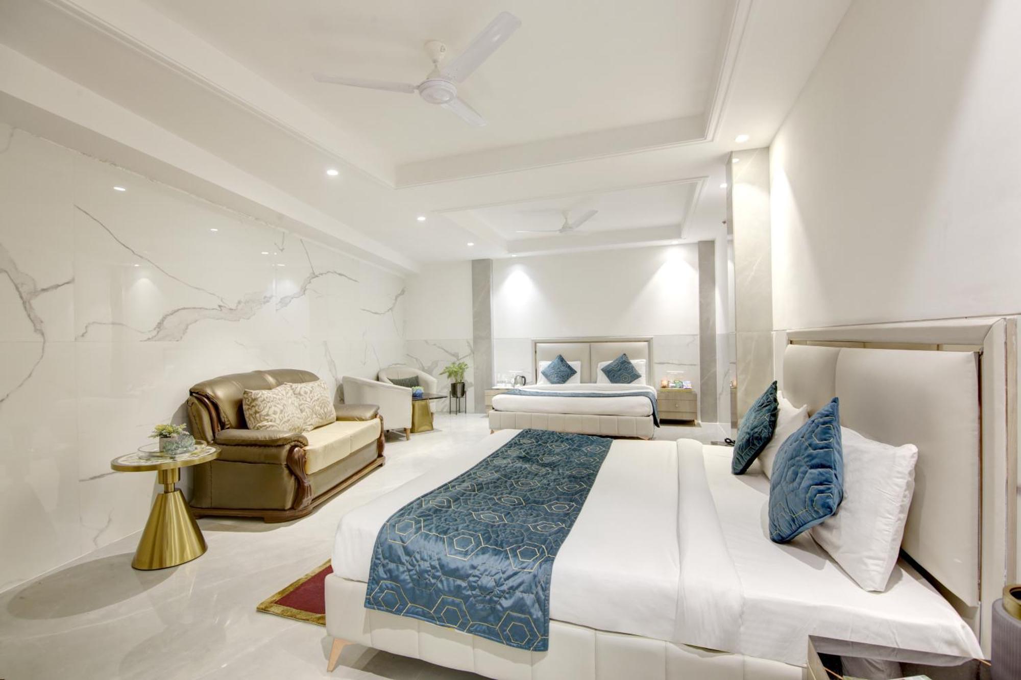 International By Star Group - Near Delhi Airport