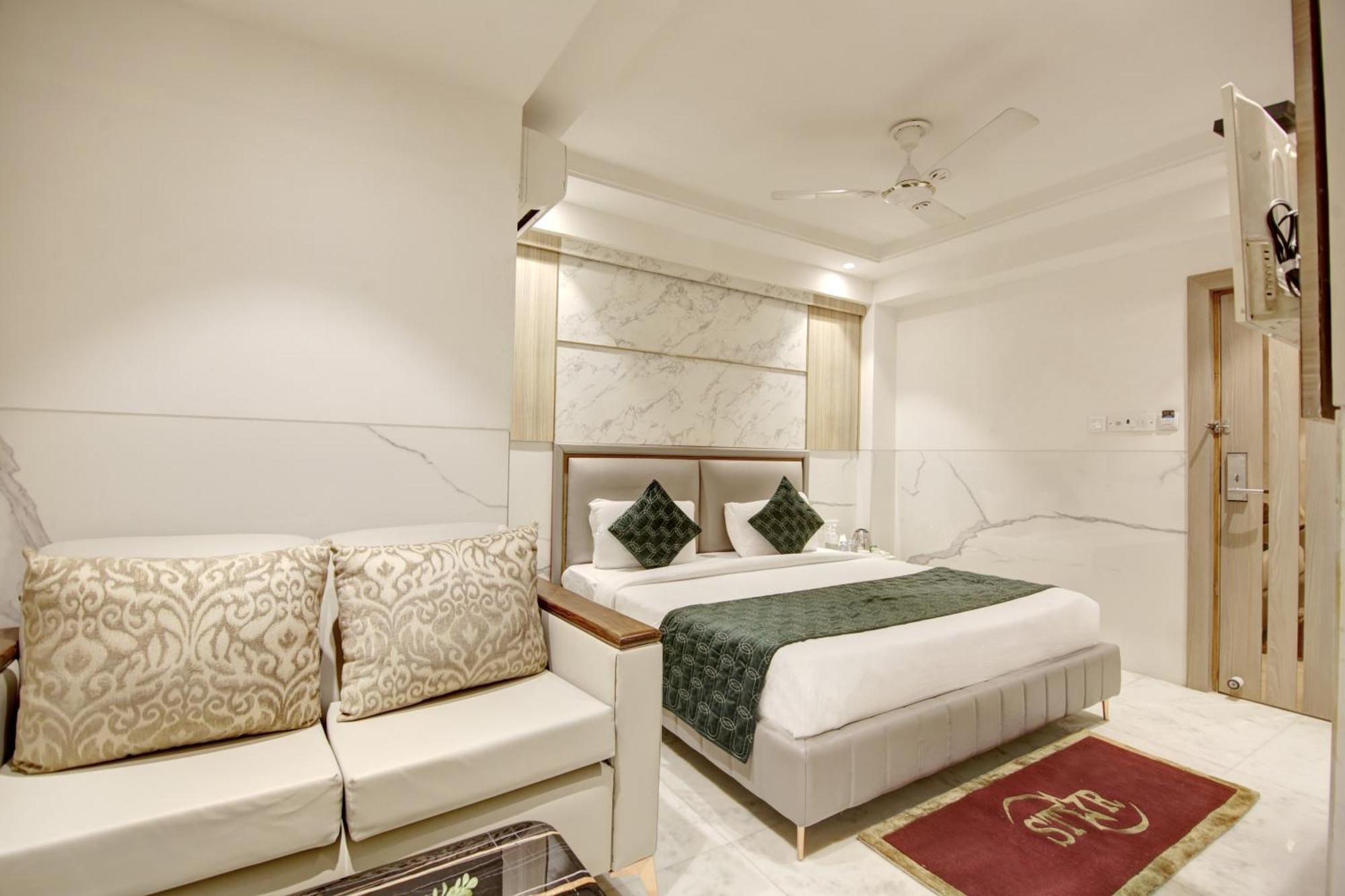 International By Star Group - Near Delhi Airport