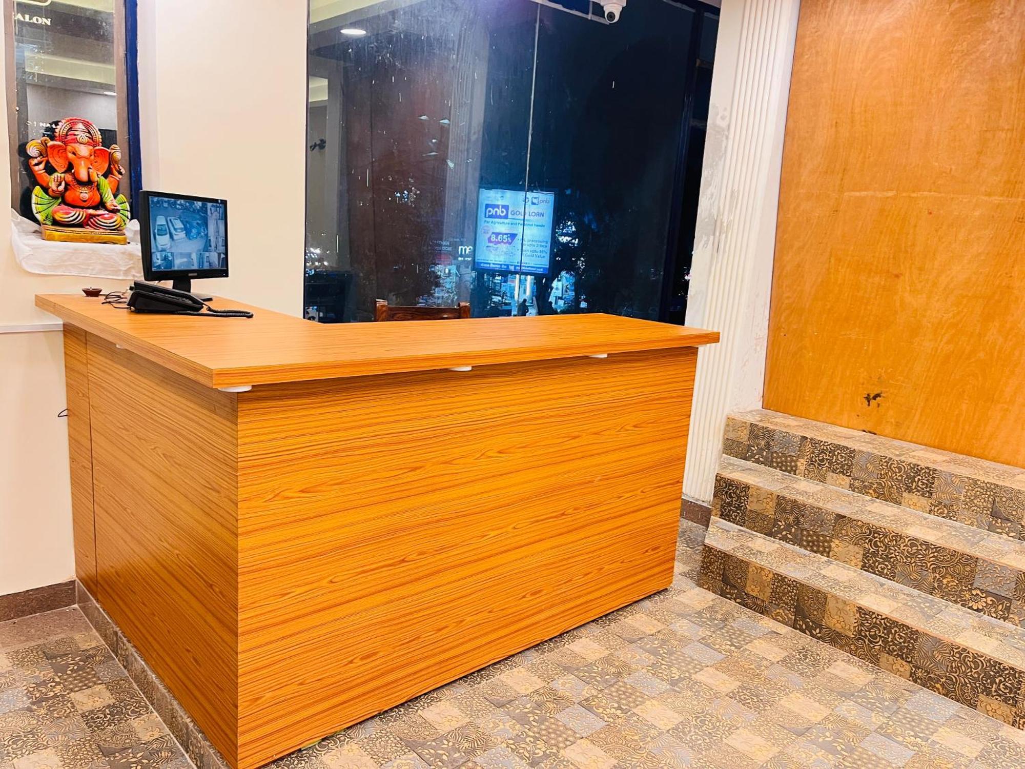Galaxy - Park Near Hauz Khas South Delhi * New Delhi