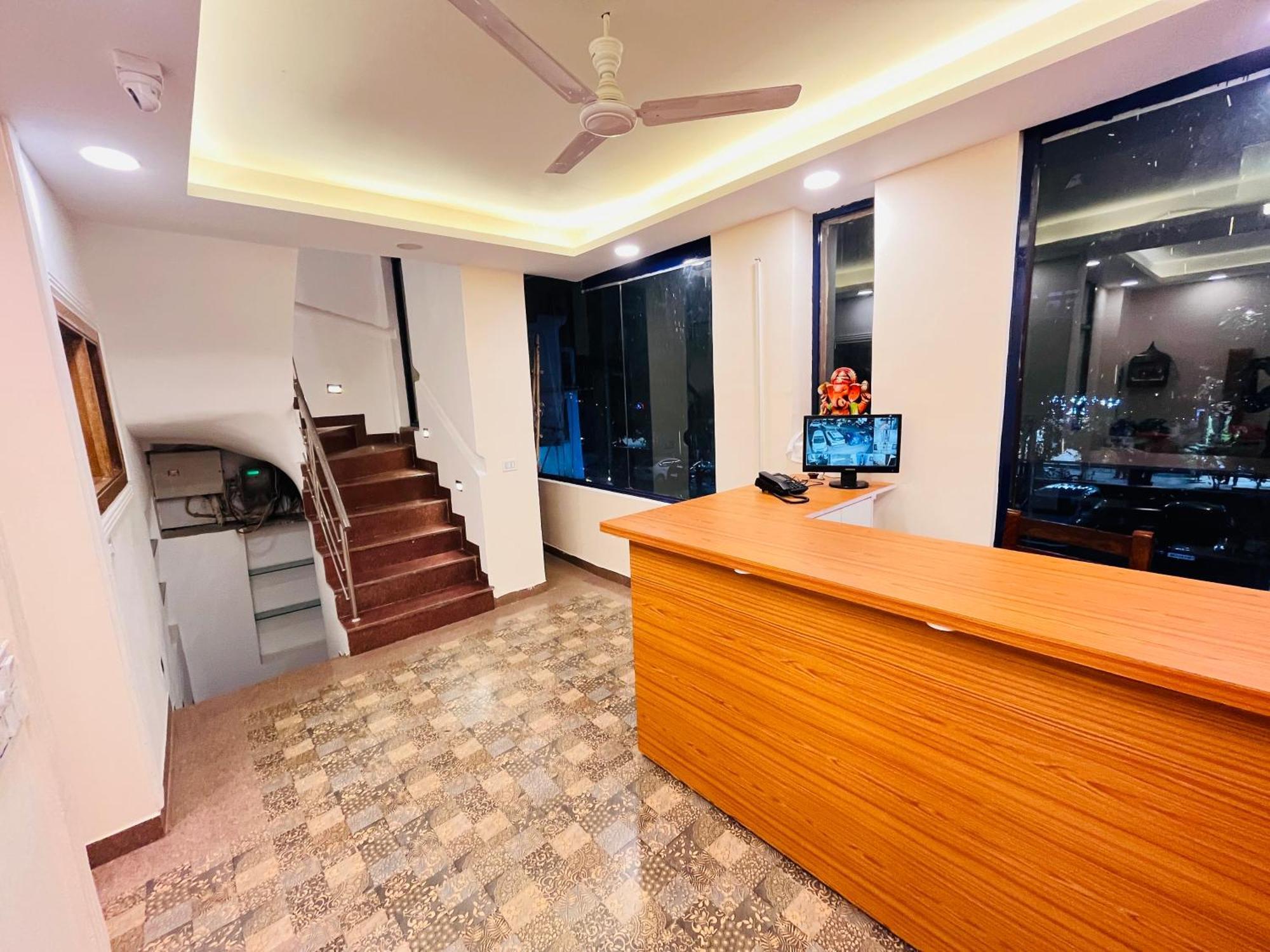 Apartment Galaxy - Park Near Hauz Khas South Delhi