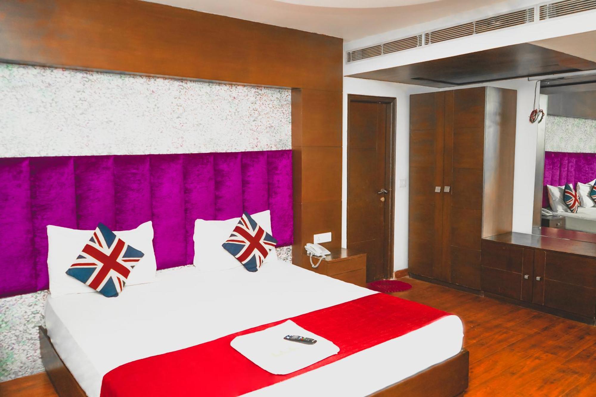 Hotel Sukoon - Ramesh Nagar 3*