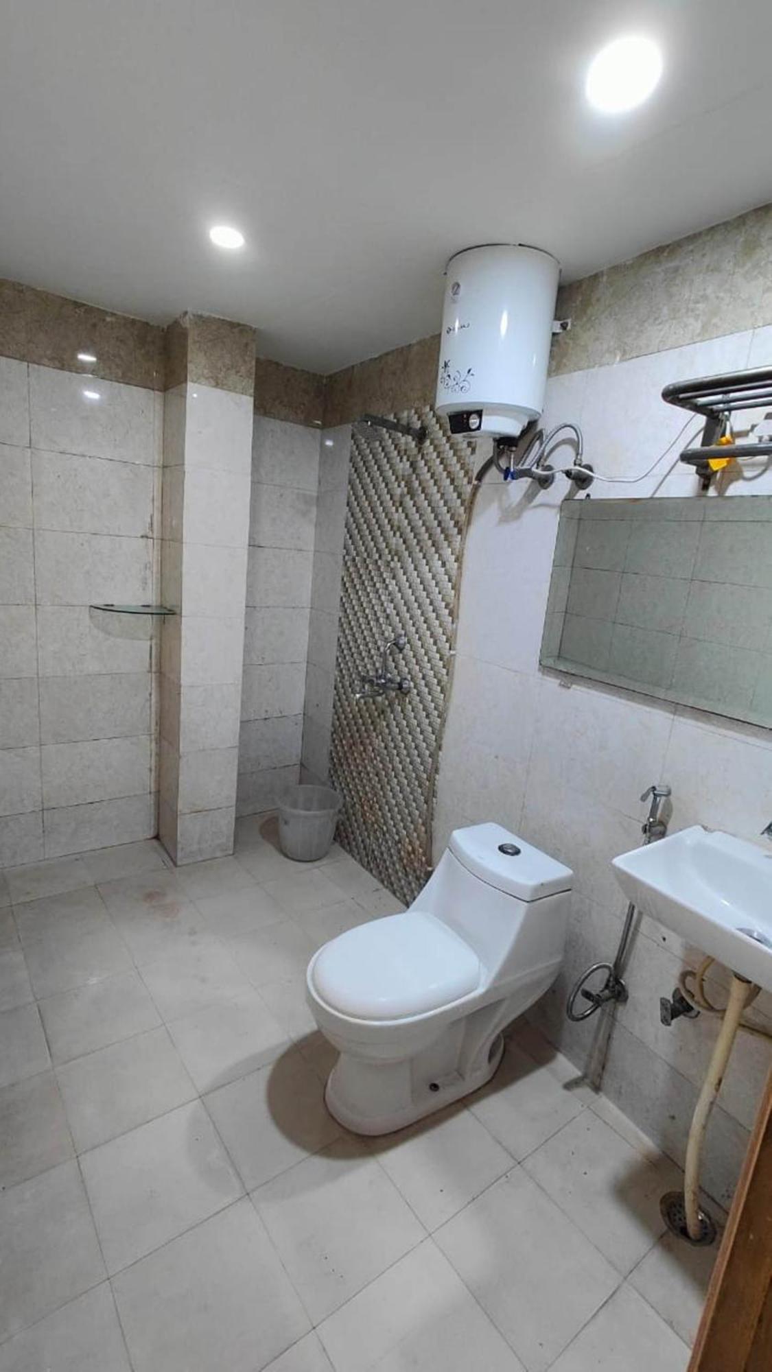 Airport Mahal Hotel 3*